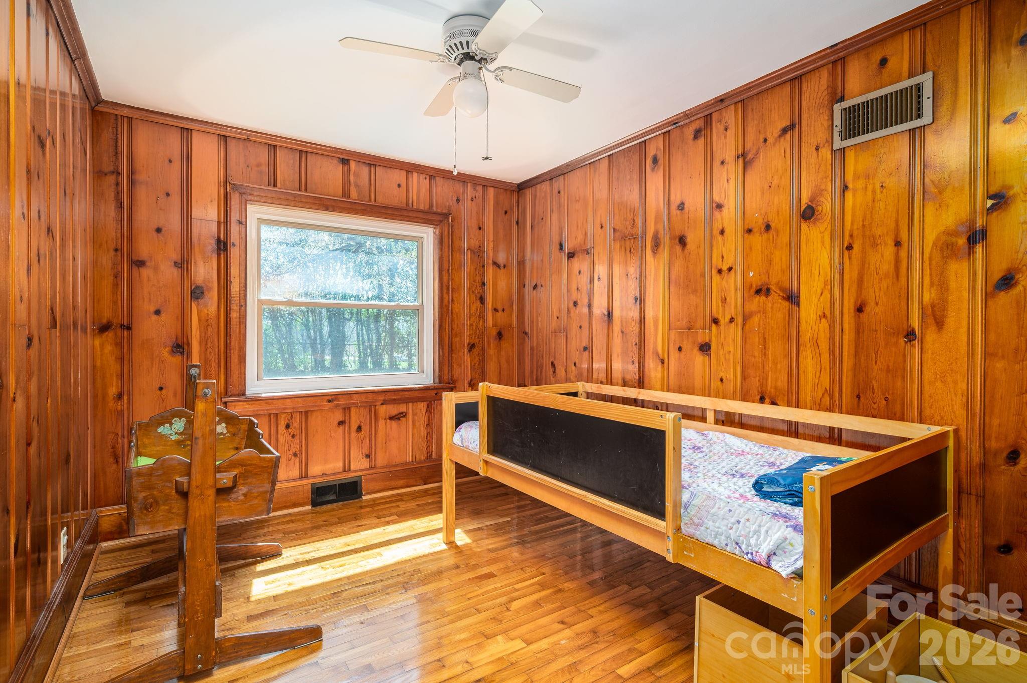 Houser Pines - Residential