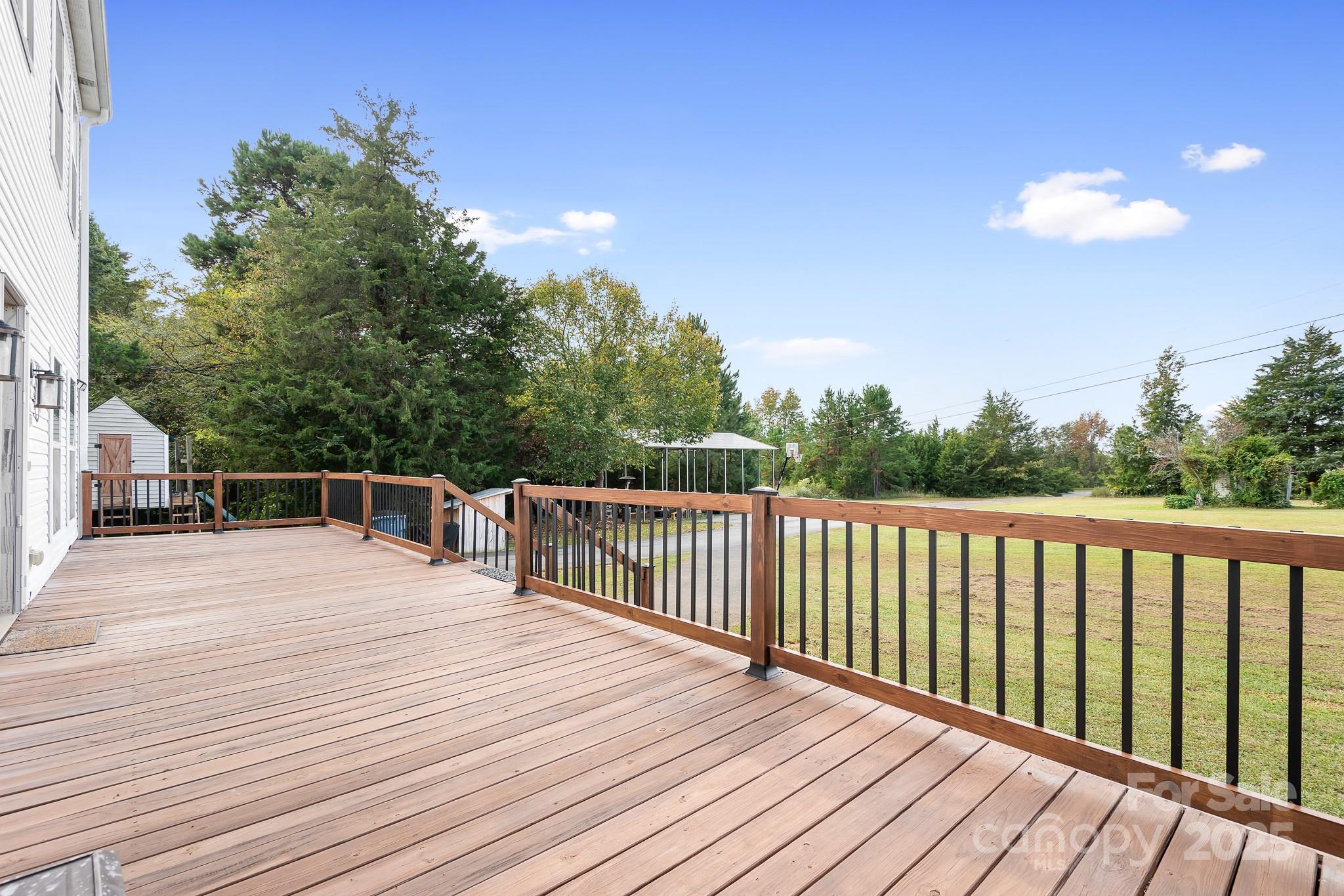 4654 Rocky Hollow Road