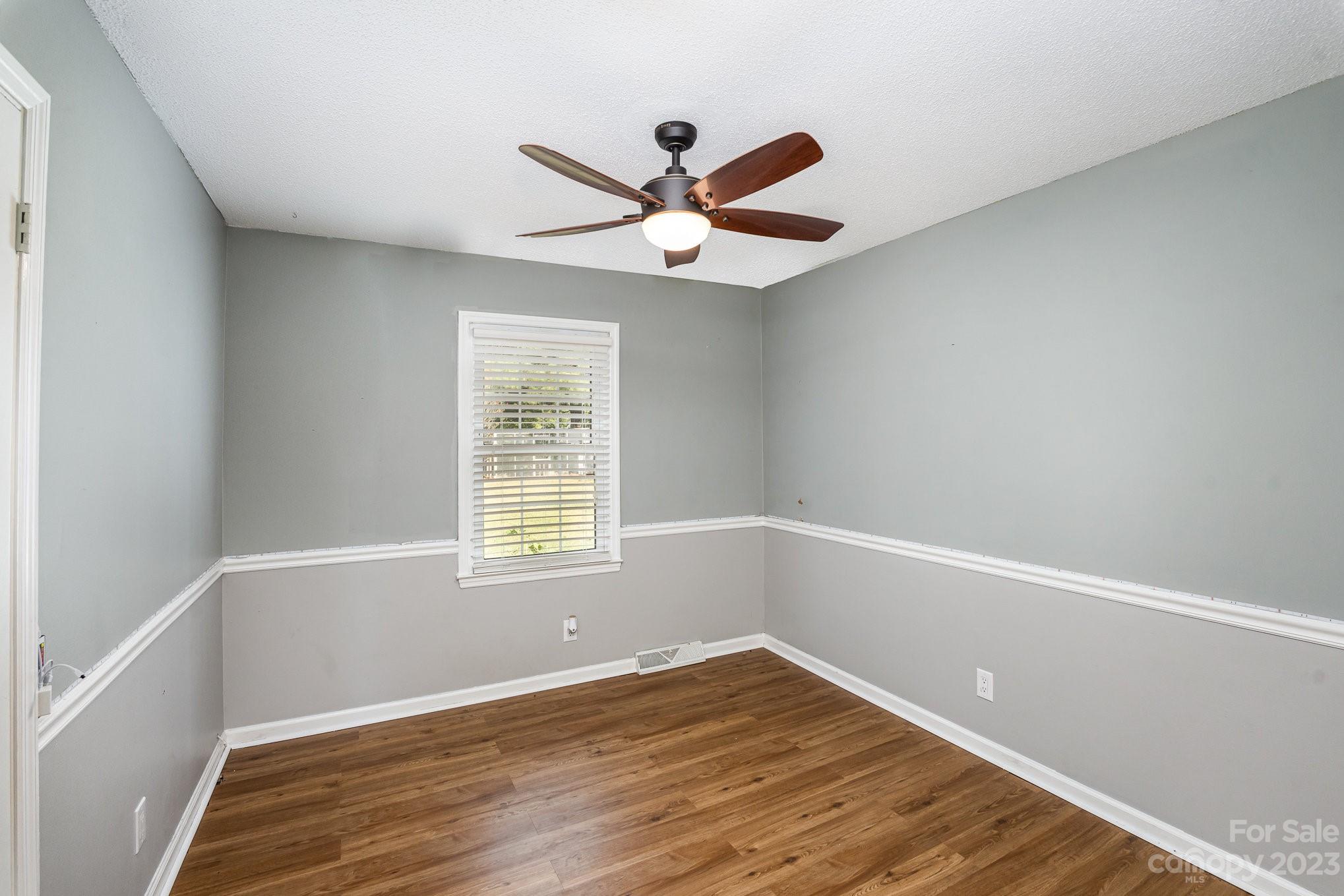 Red Oaks - Residential