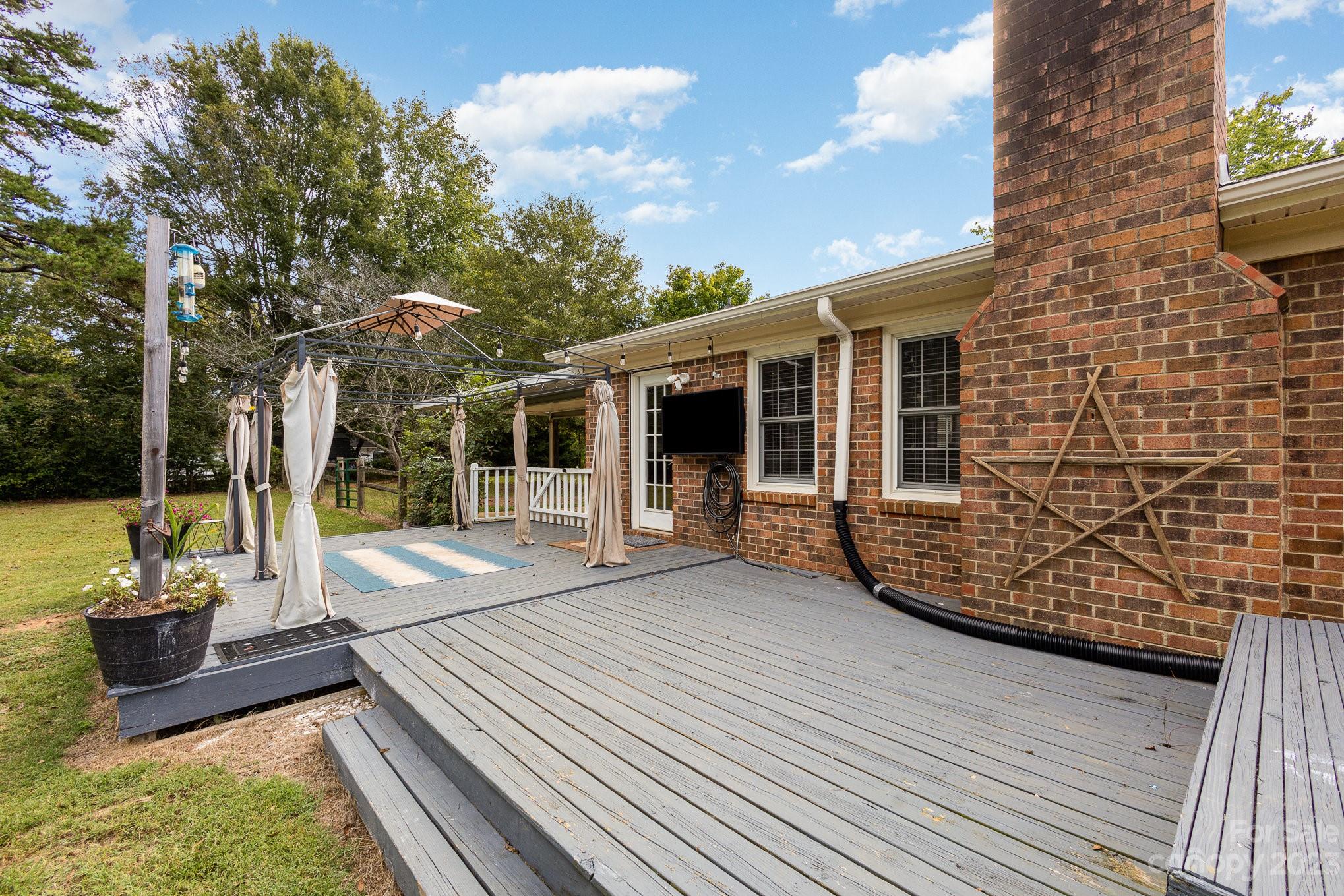 Red Oaks - Residential