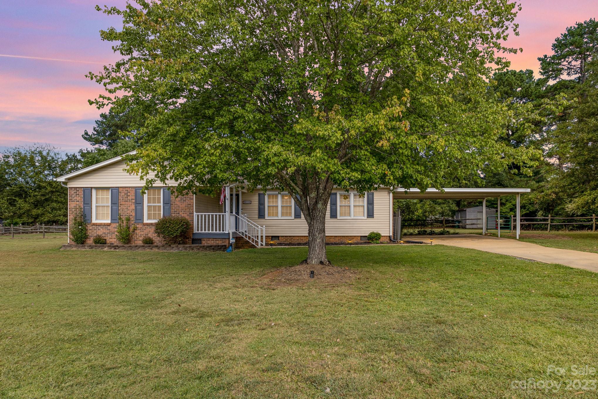 Red Oaks - Residential