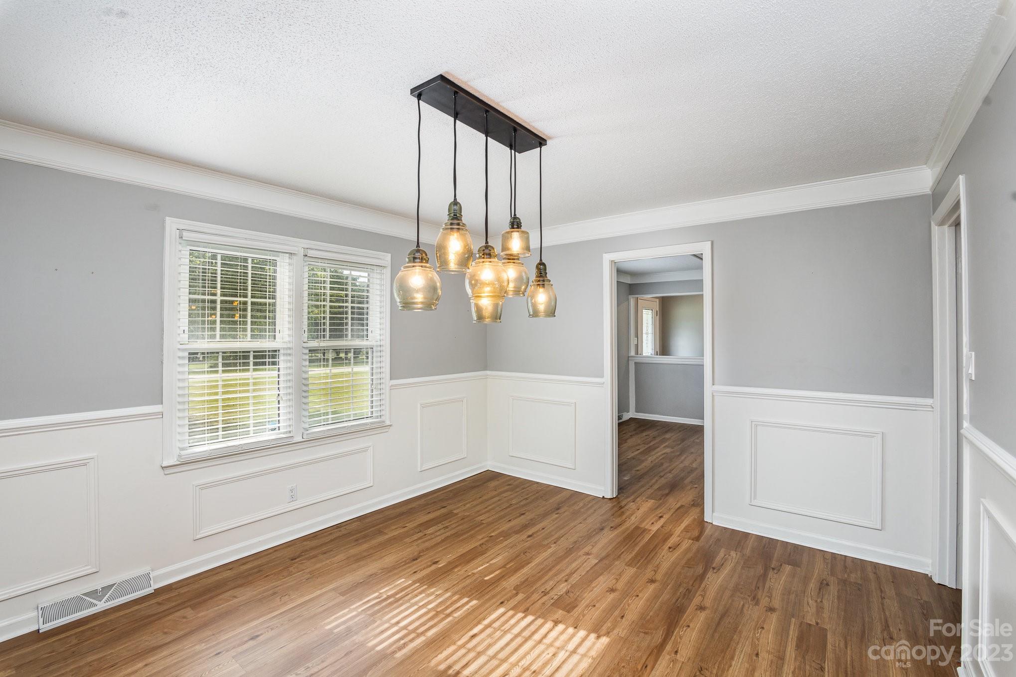 Red Oaks - Residential