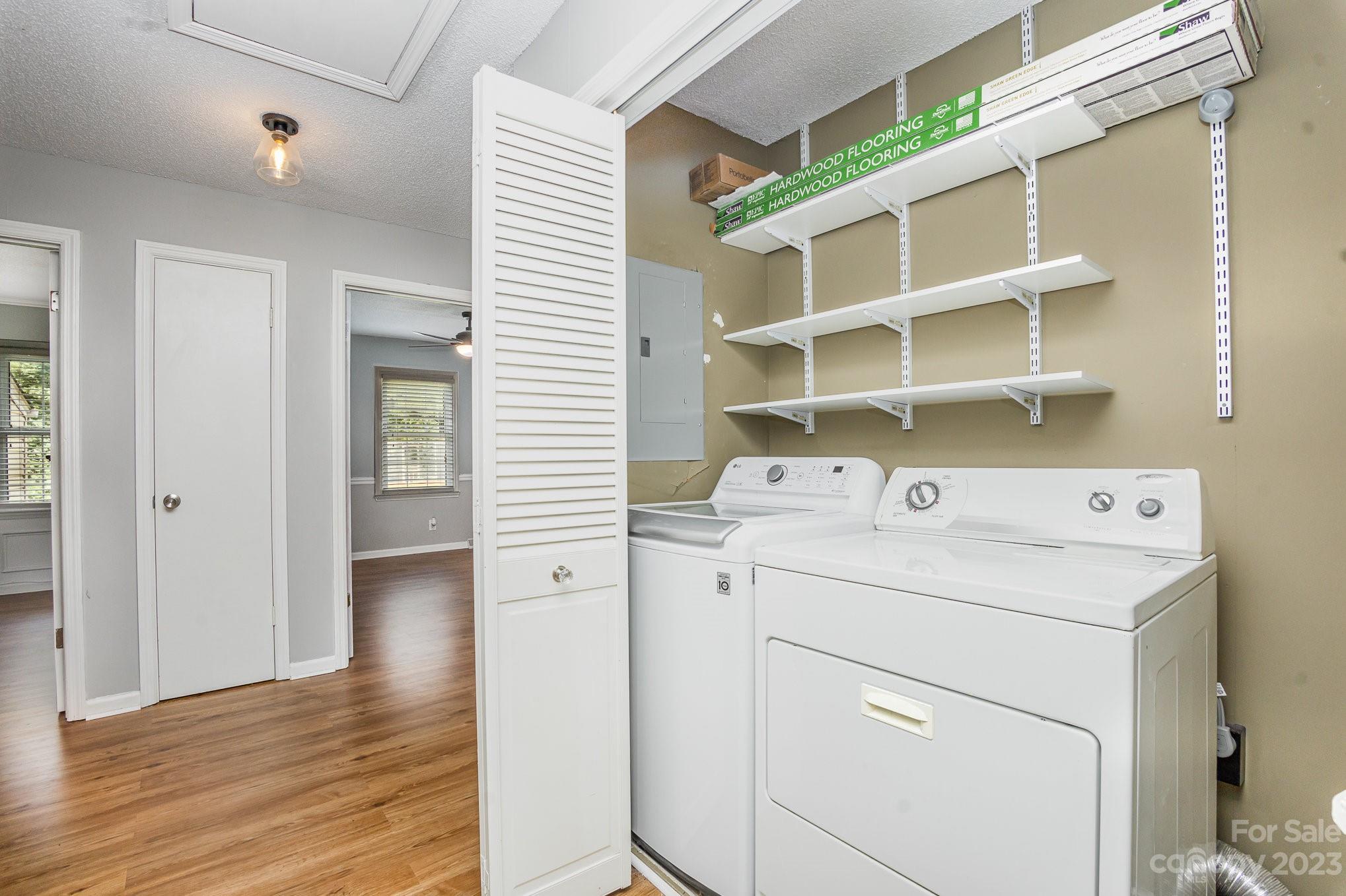 Red Oaks - Residential