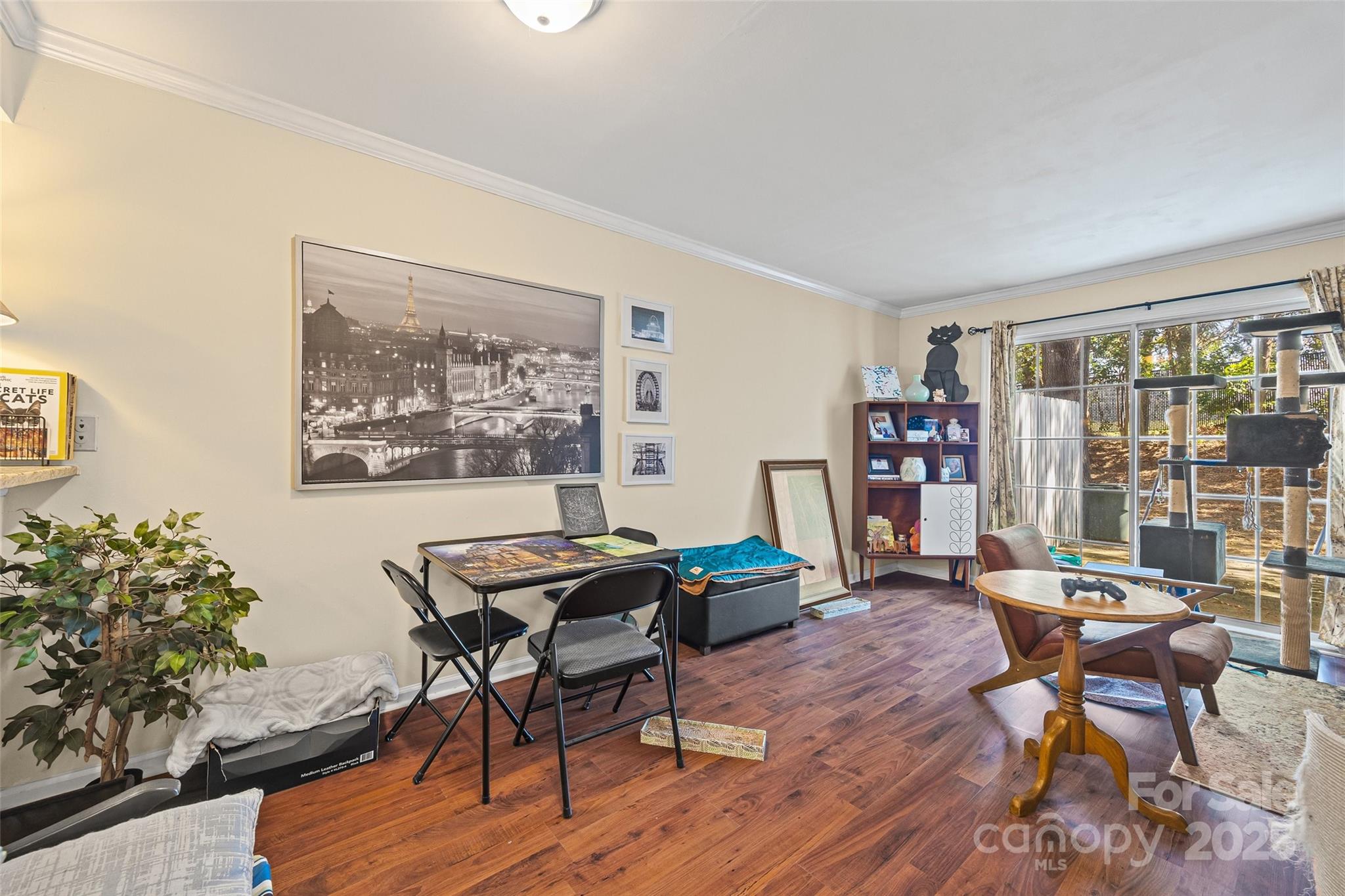 Manor Lake - Residential