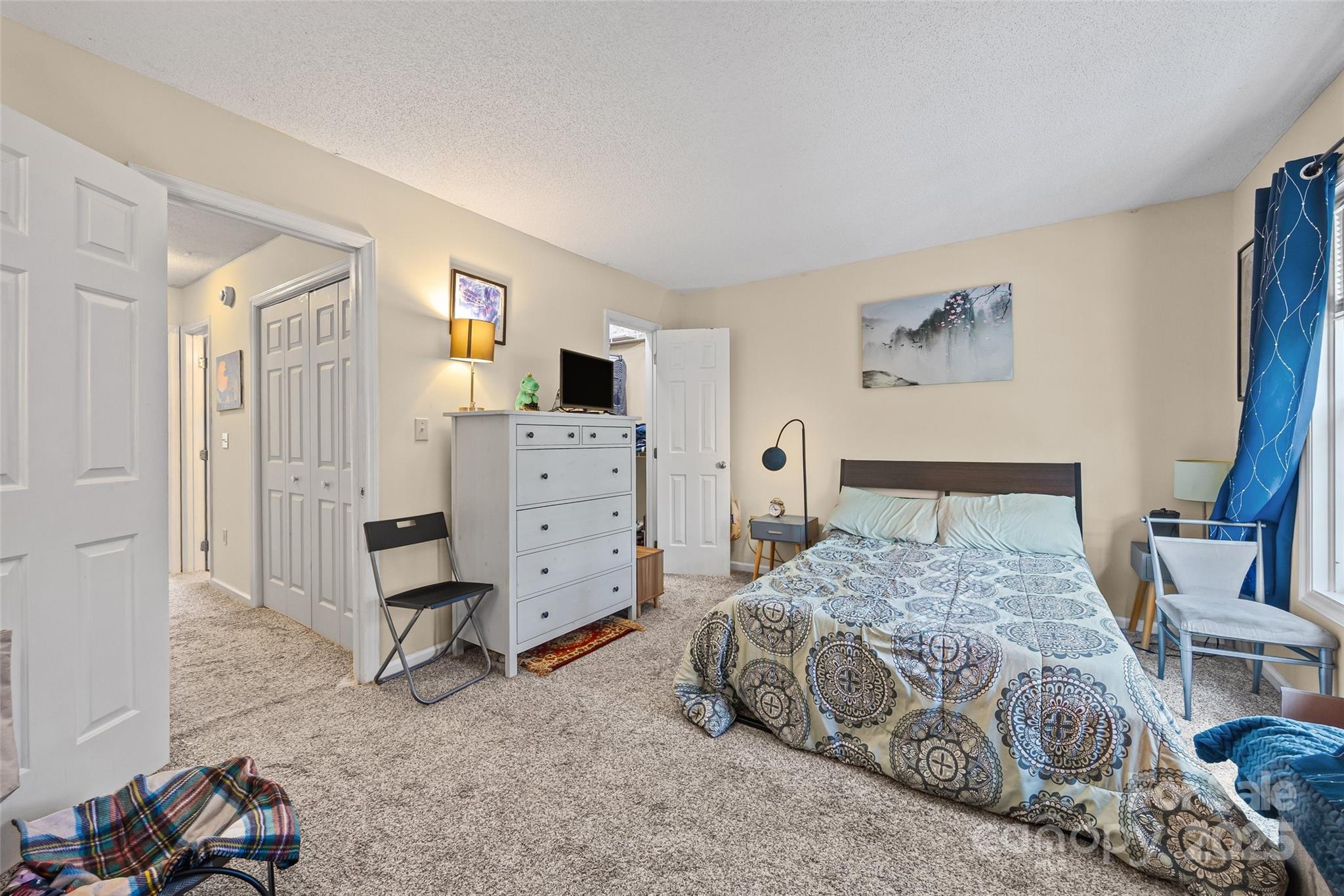 Manor Lake - Residential