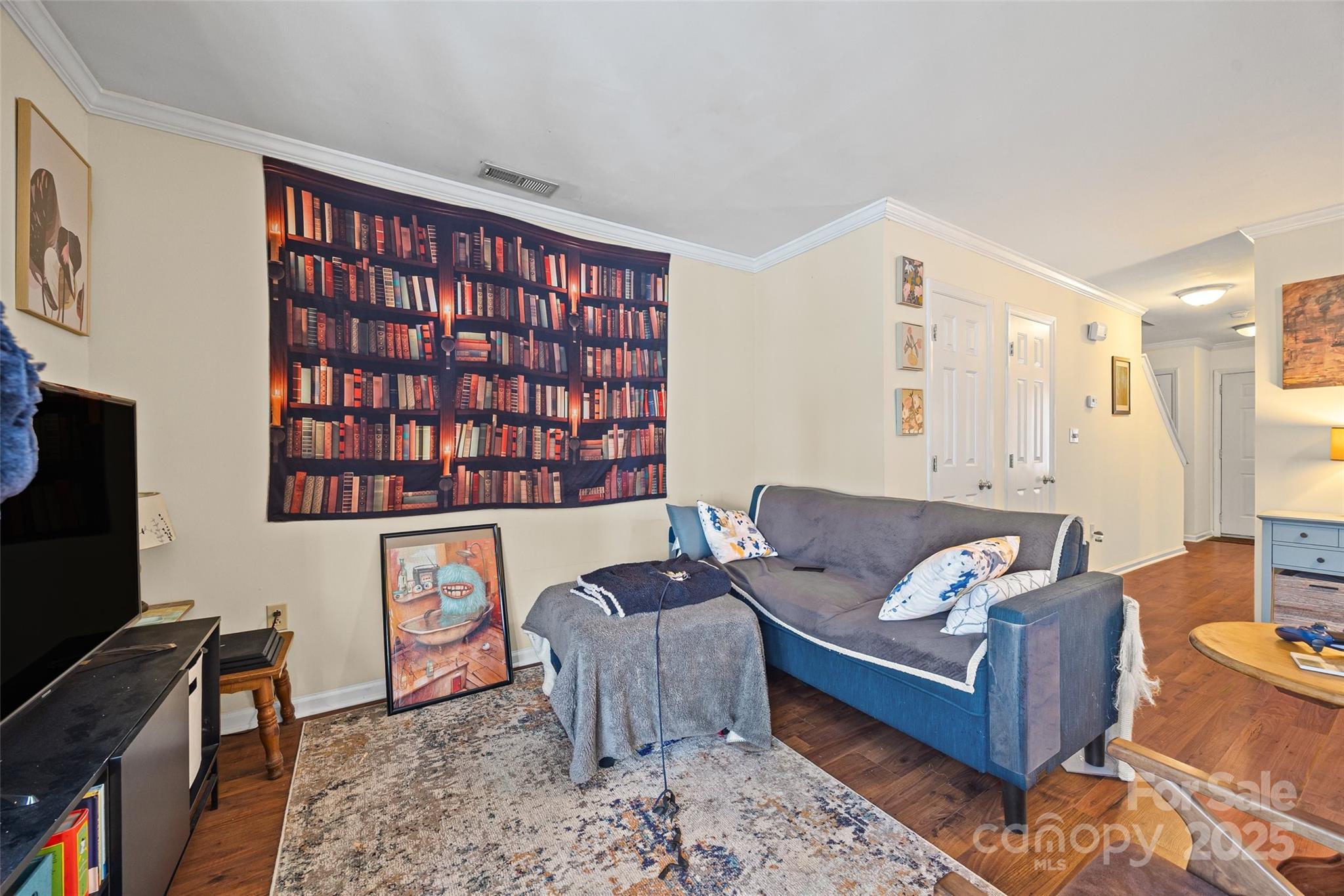 Manor Lake - Residential