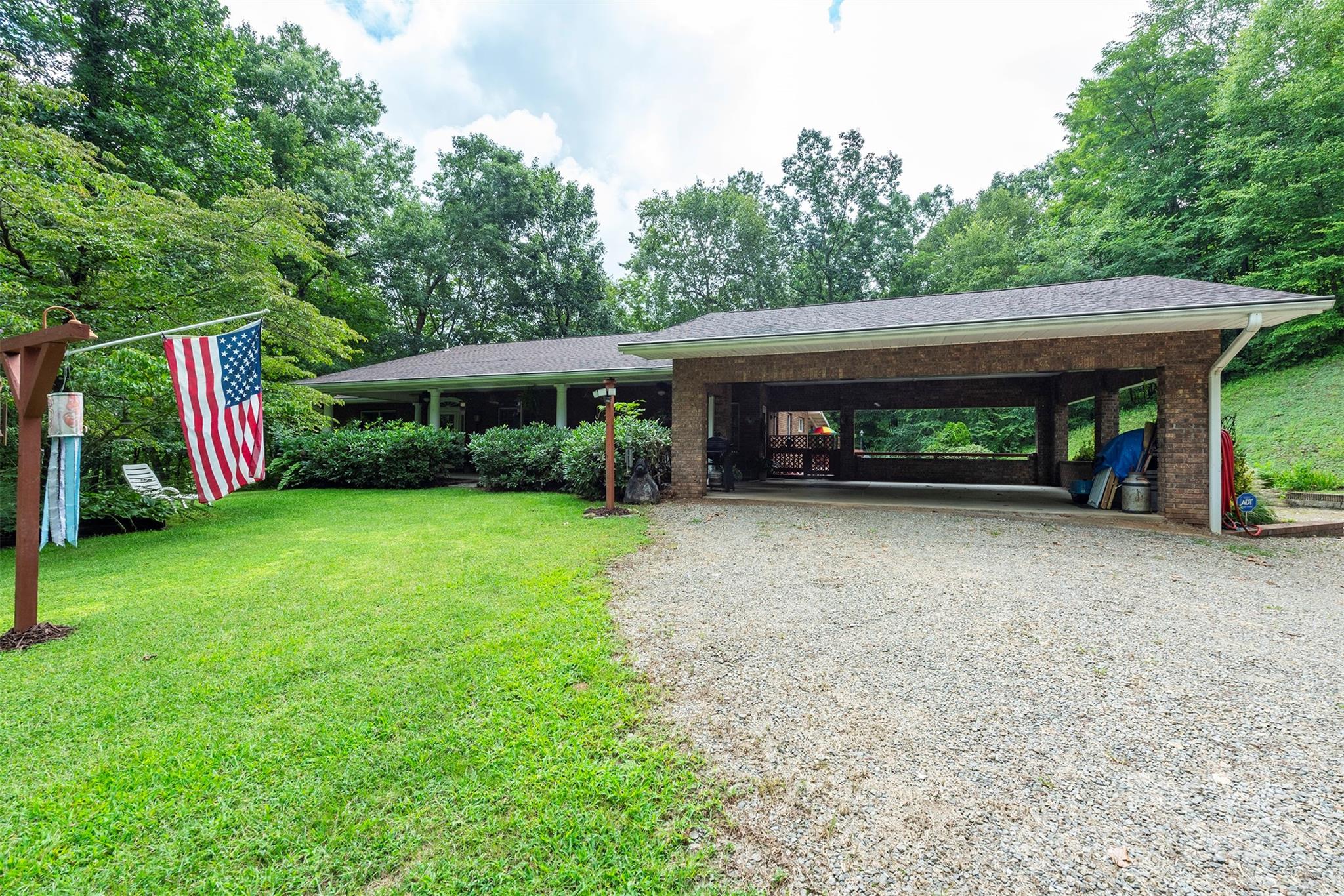 695 Chestnut Mountain Road