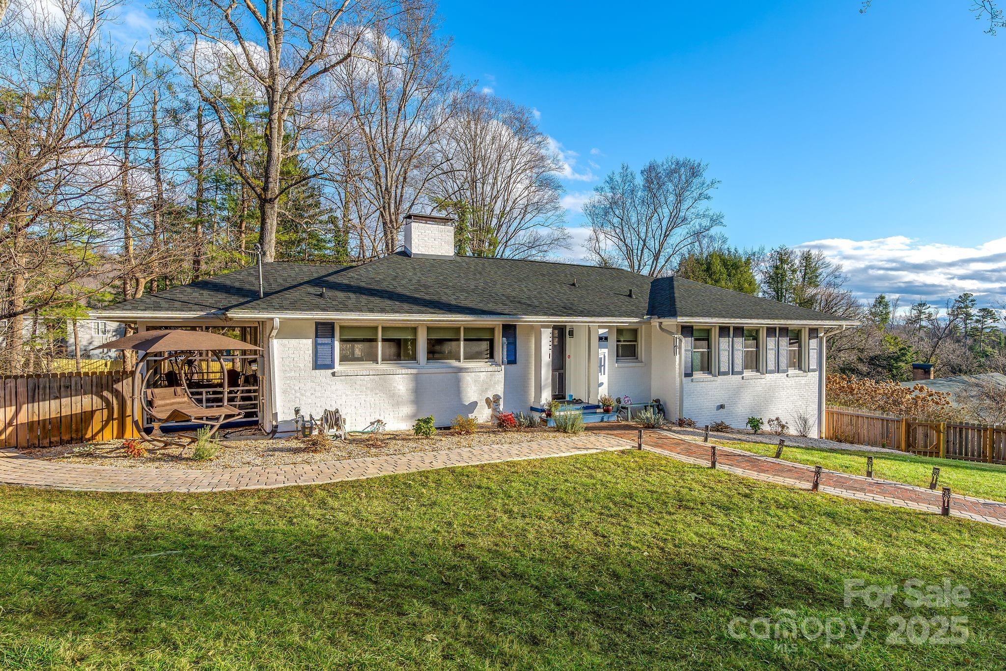 2 Bevlyn Drive
