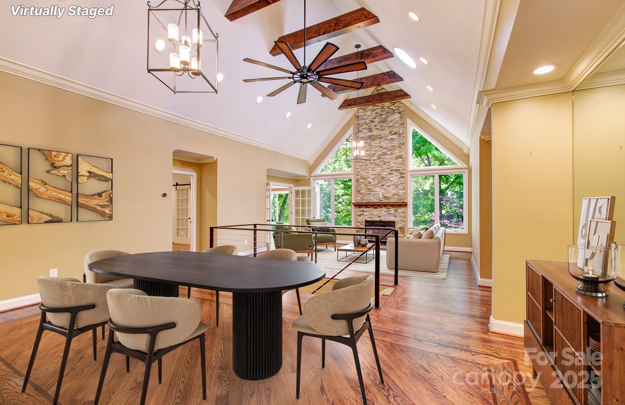 305 E High Point Lane