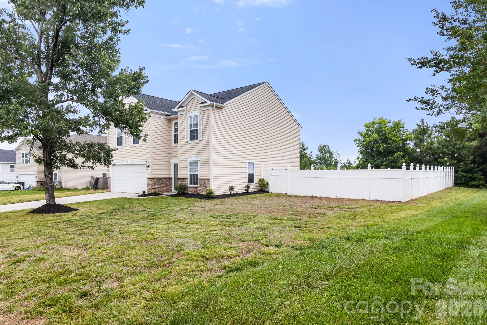 426 Brookhollow Drive