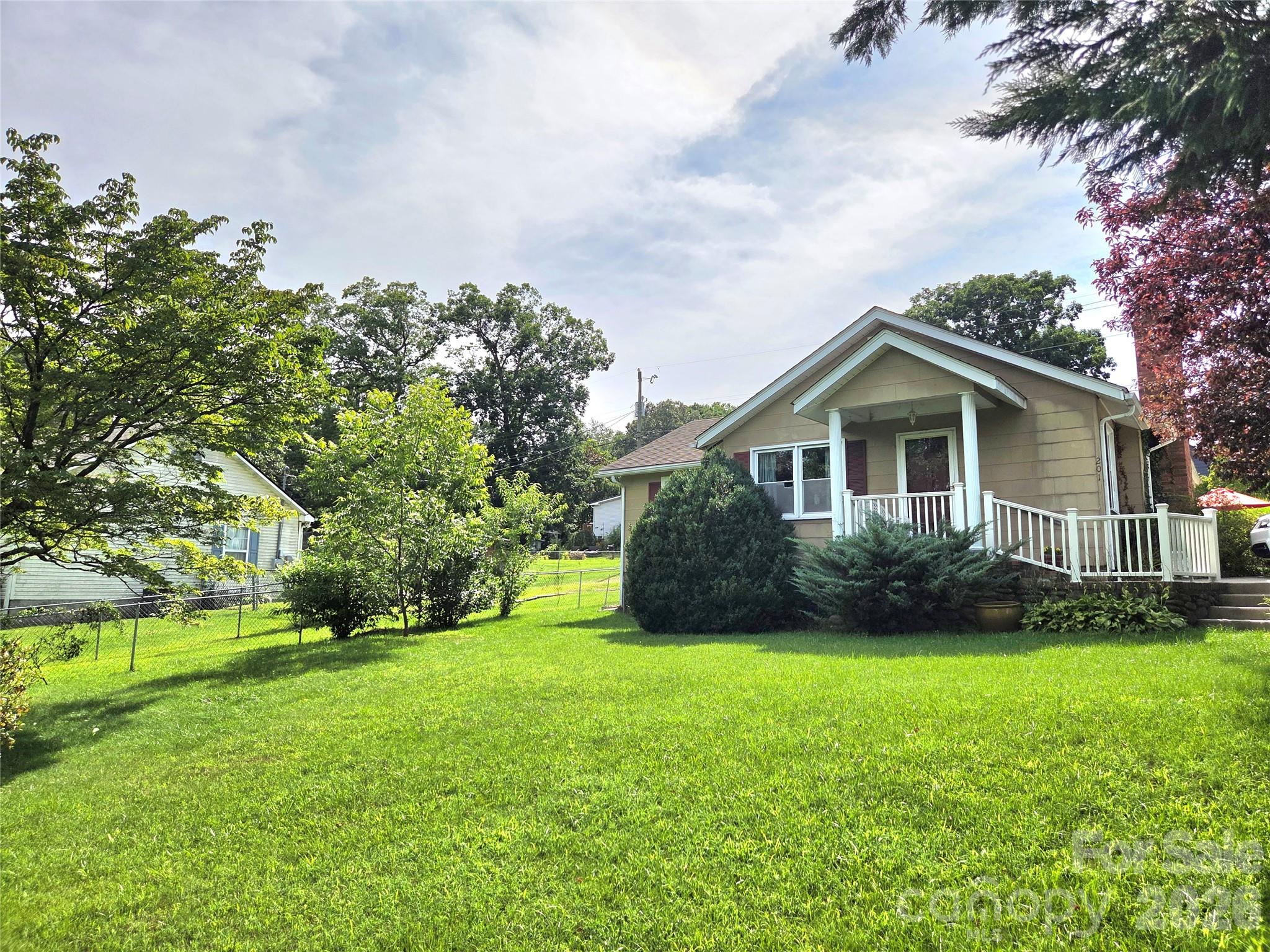 201 Stafford Street, Black Mountain, NC, 28711