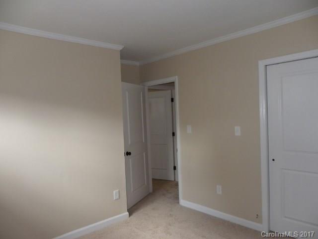 Lansdowne - Residential