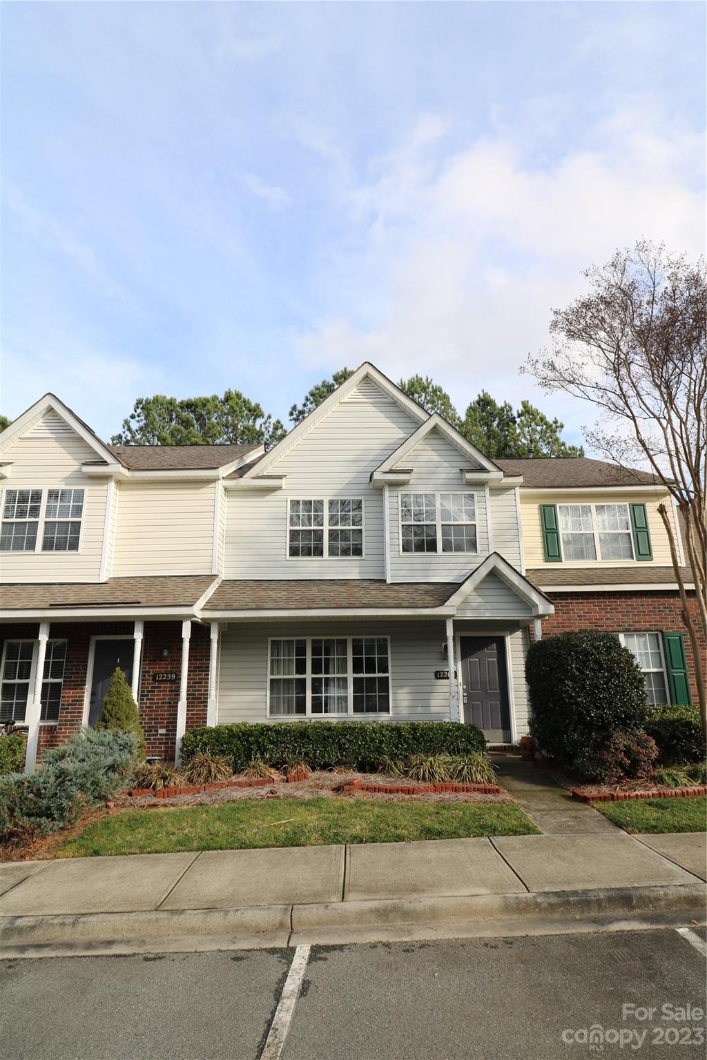 Maplecrest - Residential