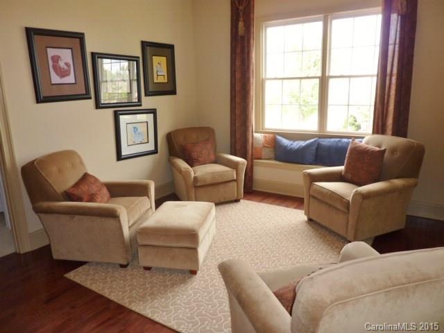 Lake Forest Preserve - Residential