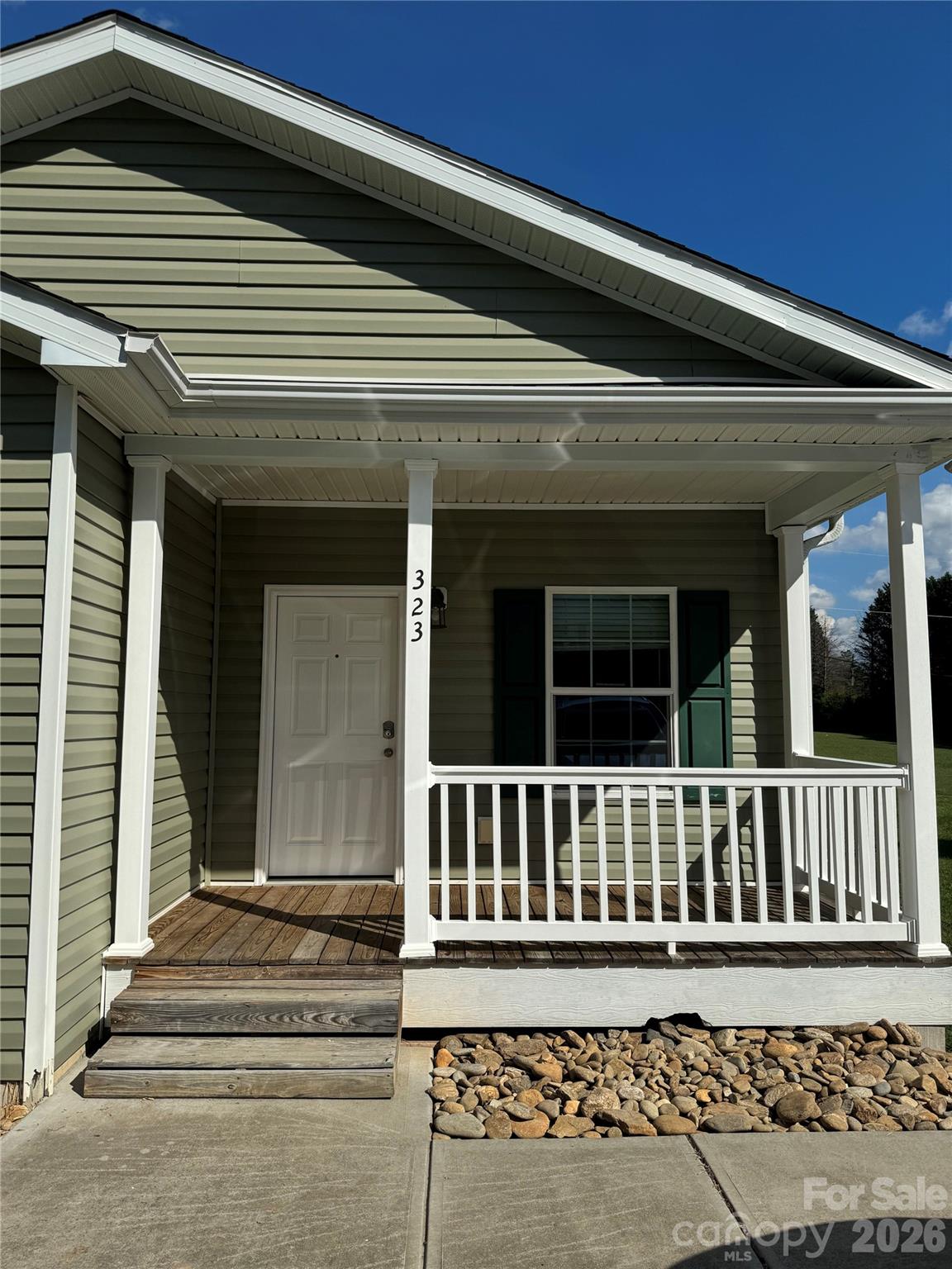 323 Martin Street