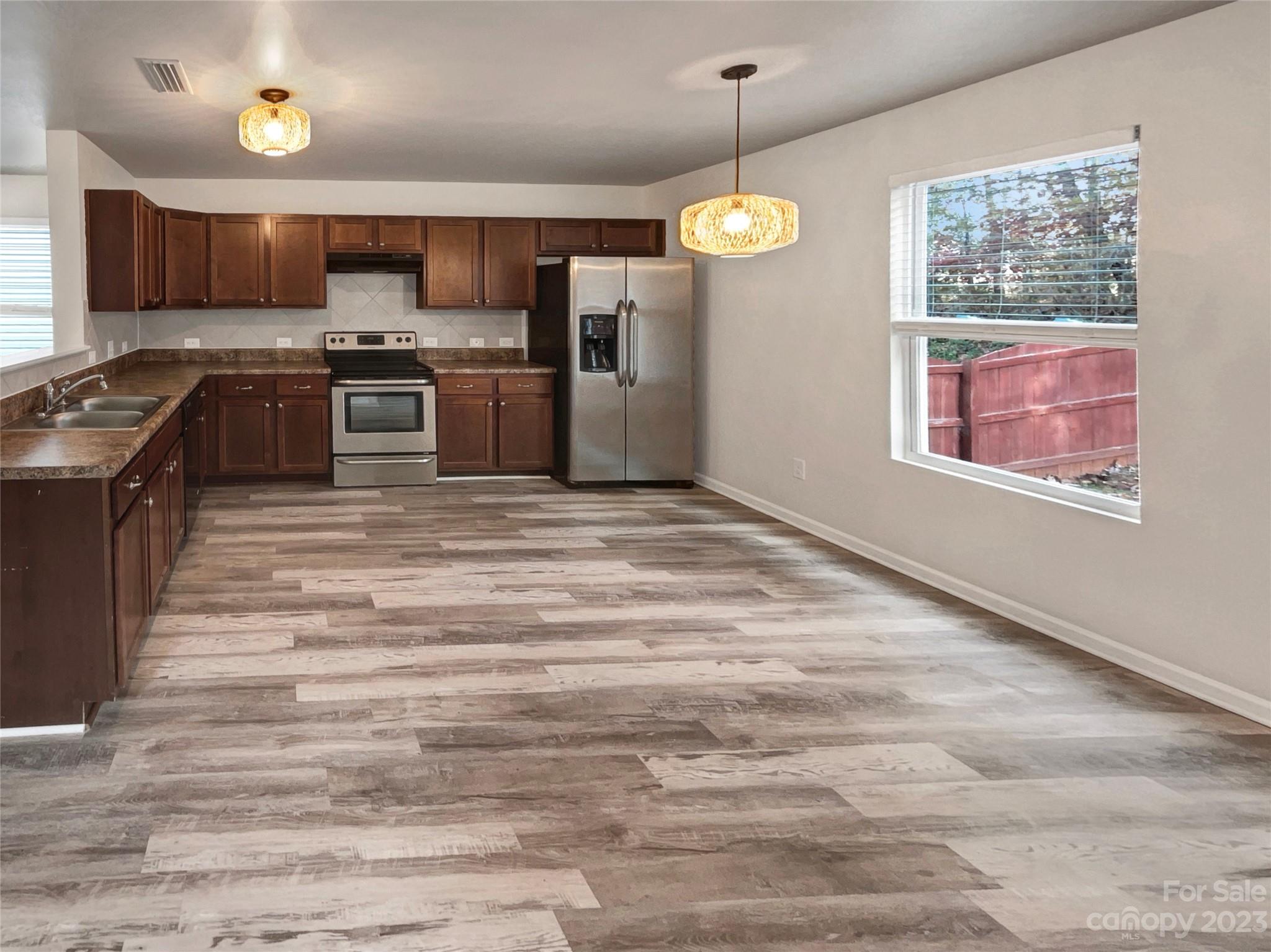 Hawk Ridge - Residential