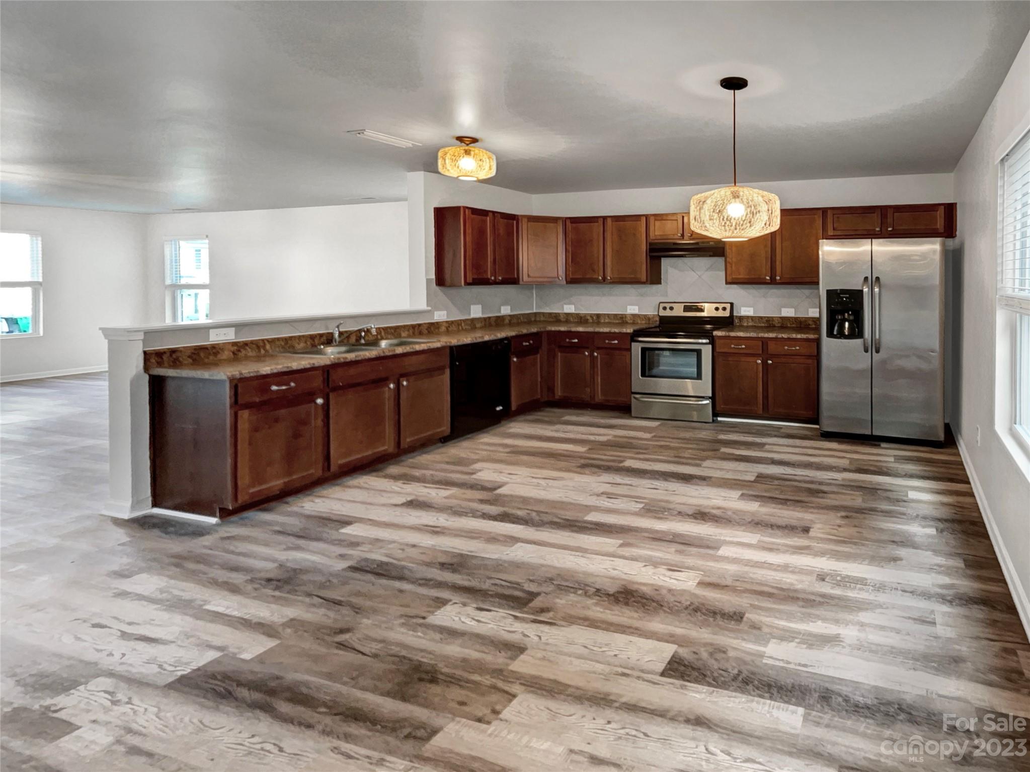 Hawk Ridge - Residential