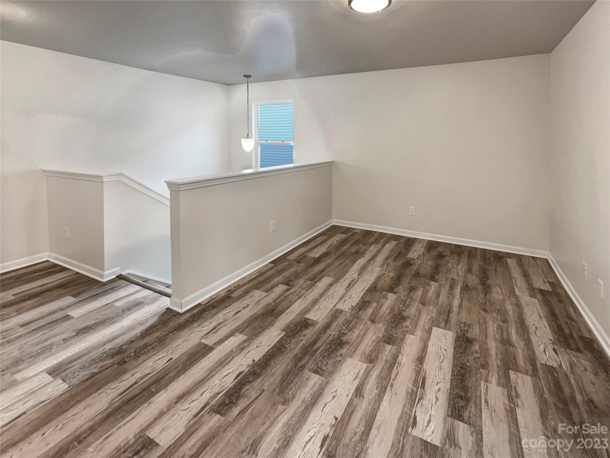 Hawk Ridge - Residential