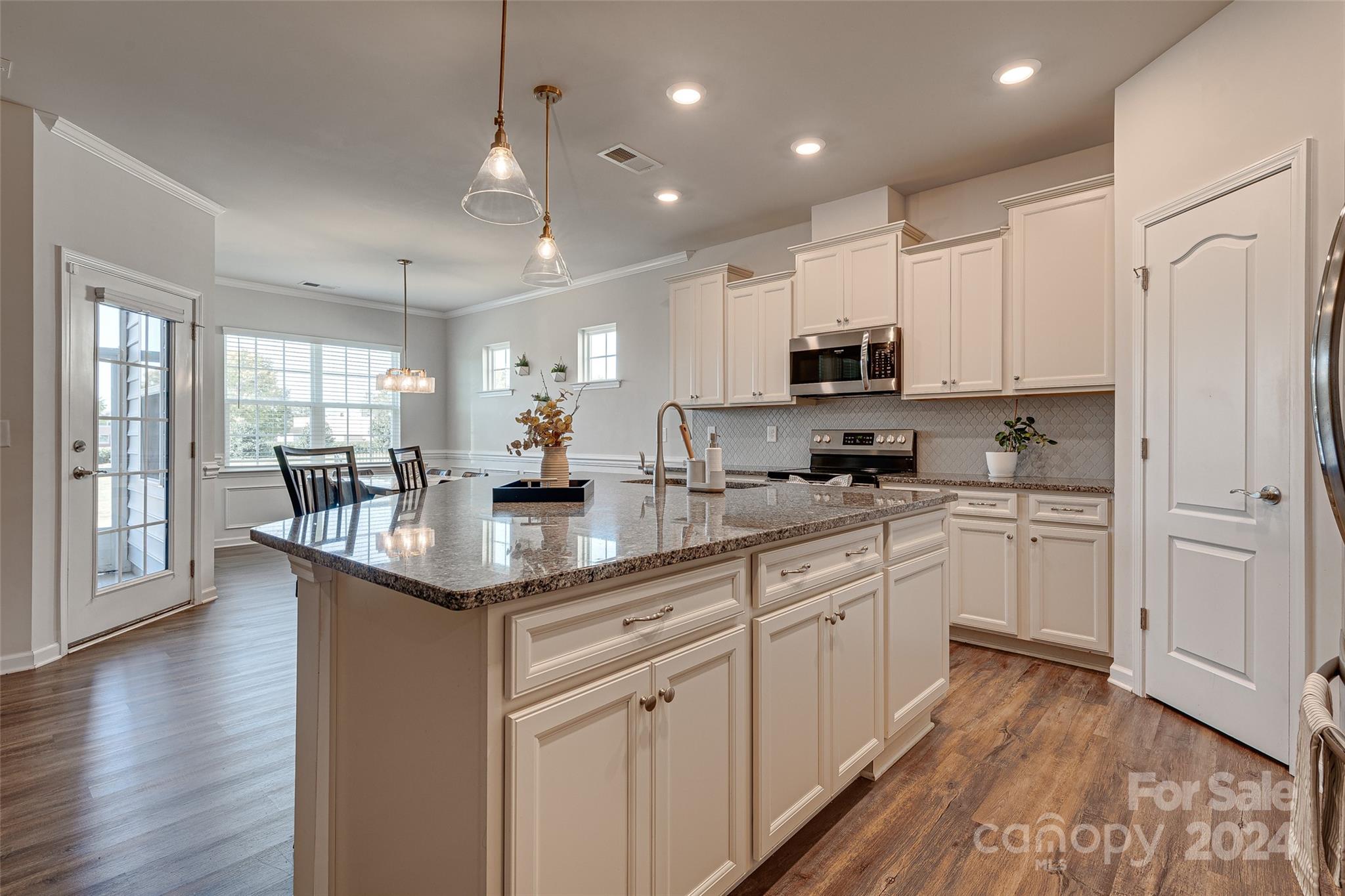 Chateau - Residential