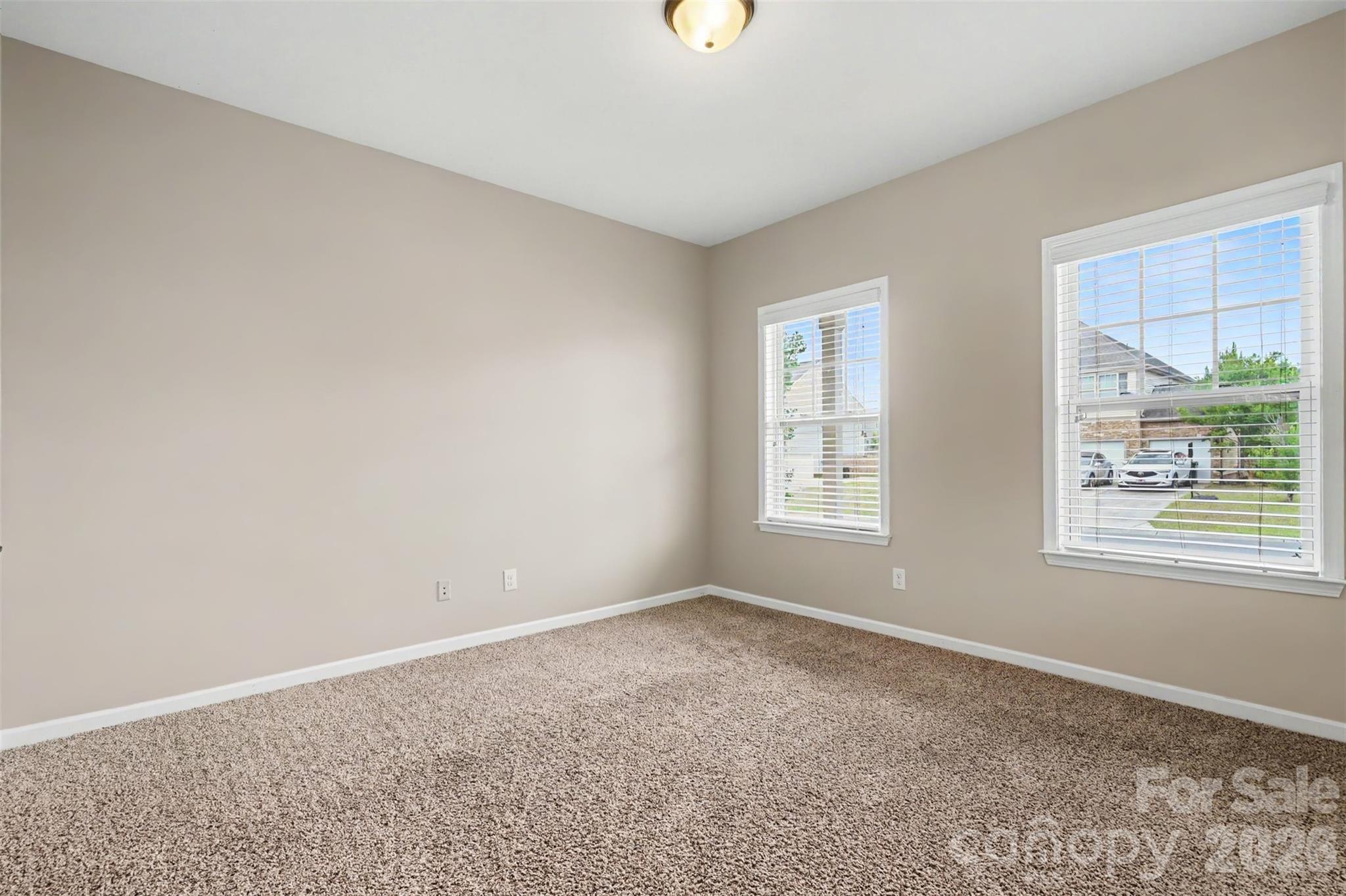 Ellis Pond - Residential