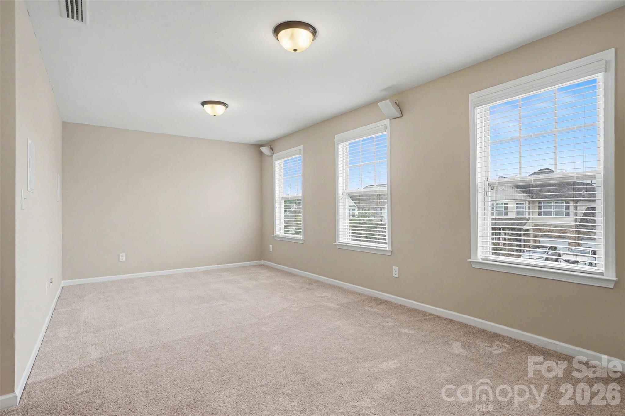 Ellis Pond - Residential