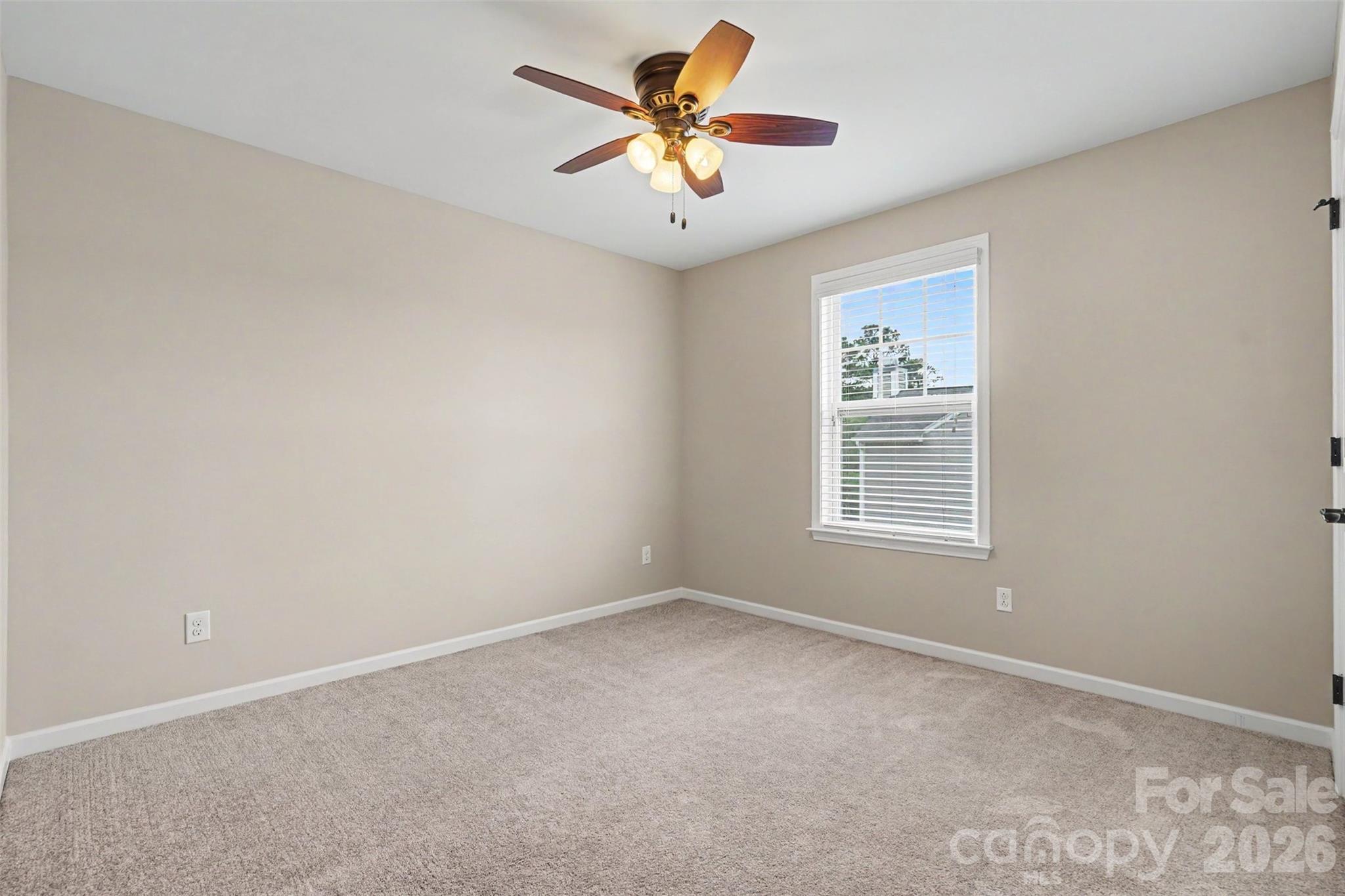 Ellis Pond - Residential