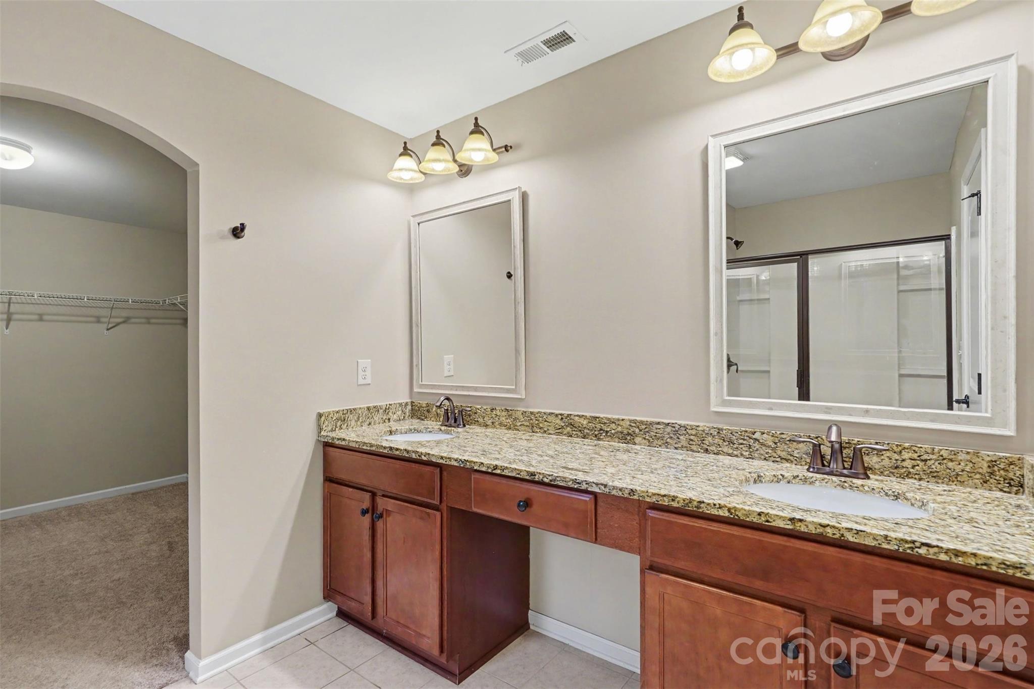 Ellis Pond - Residential