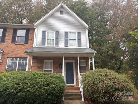 6410 Windsor Gate Lane Charlotte NC 28215