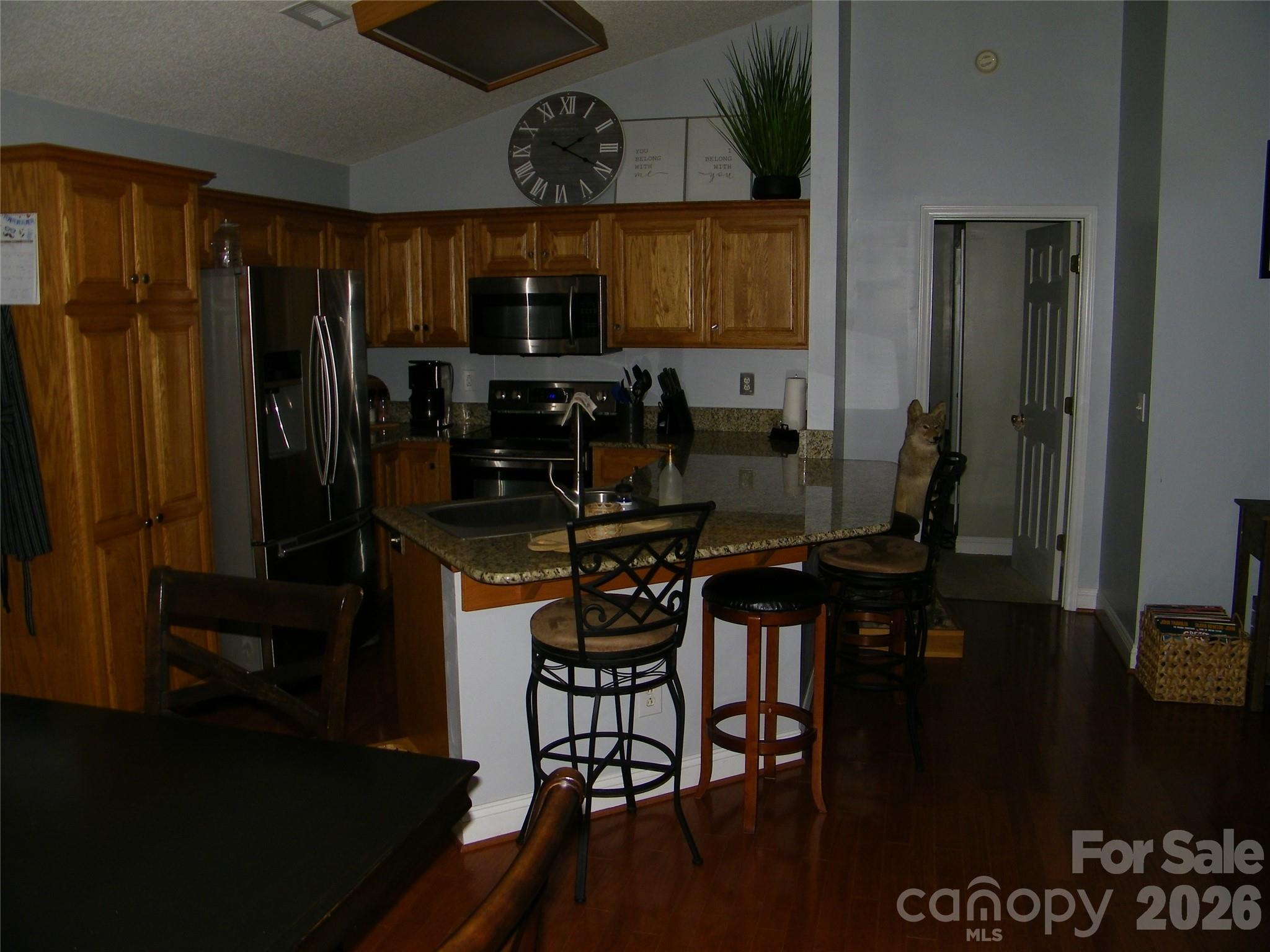609 Redah Avenue