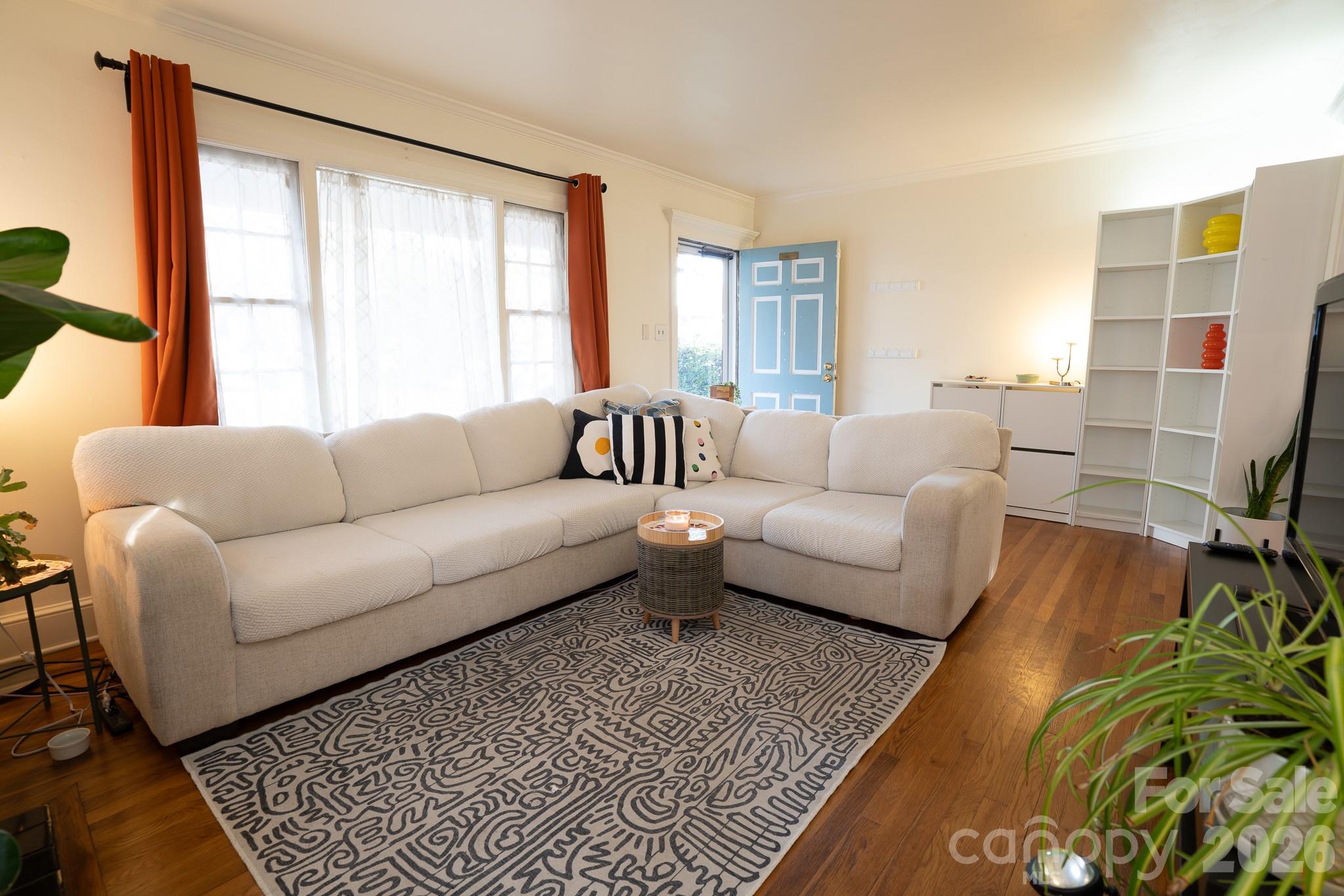 2640 Chesterfield Avenue