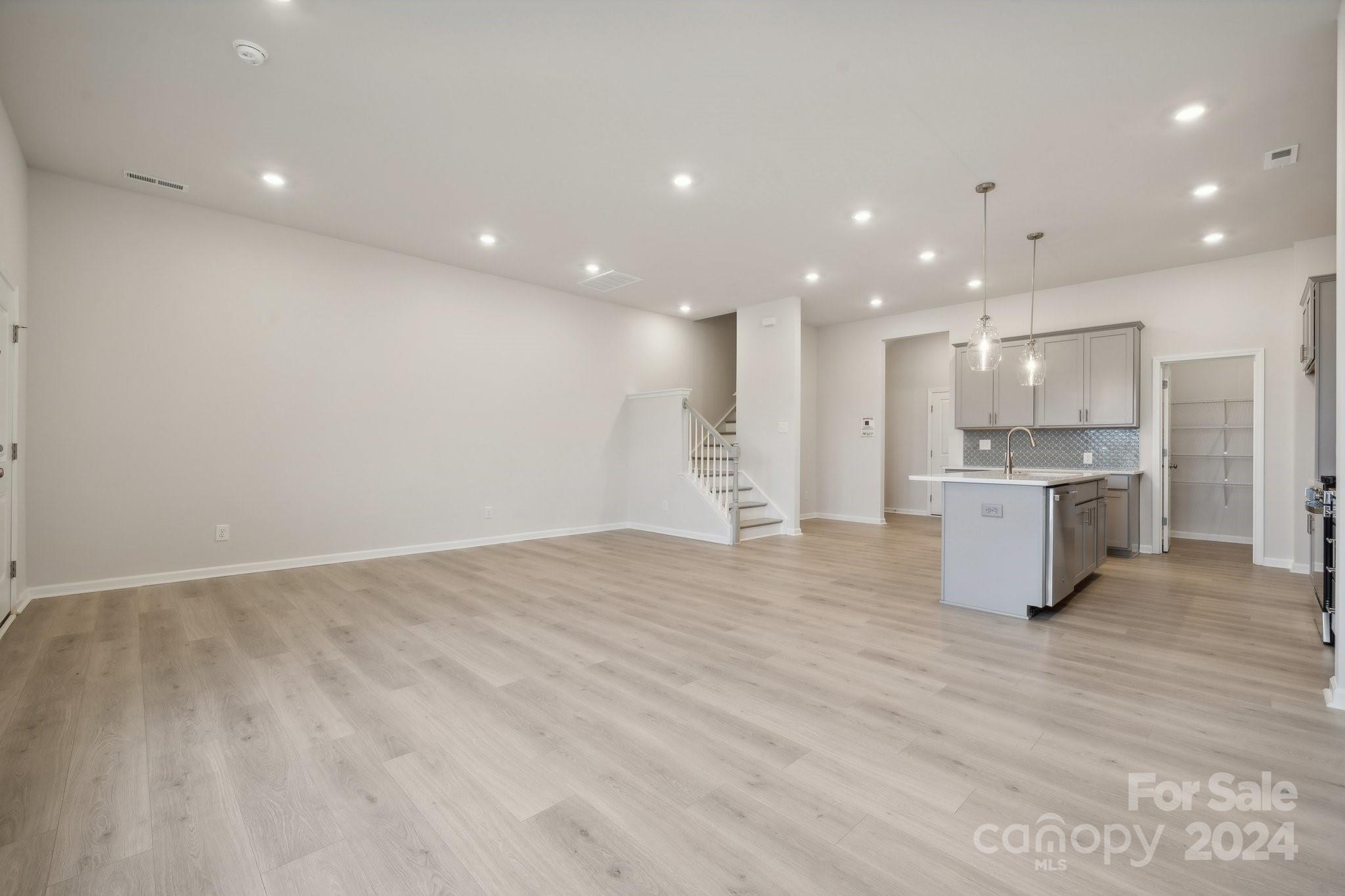 The Ridge at Sugar Creek - Residential