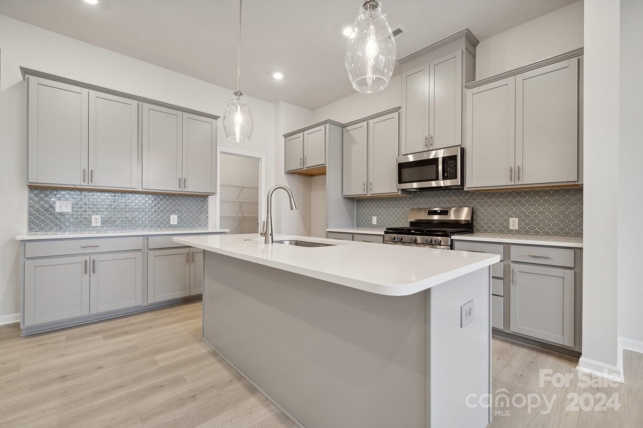 The Ridge at Sugar Creek - Residential