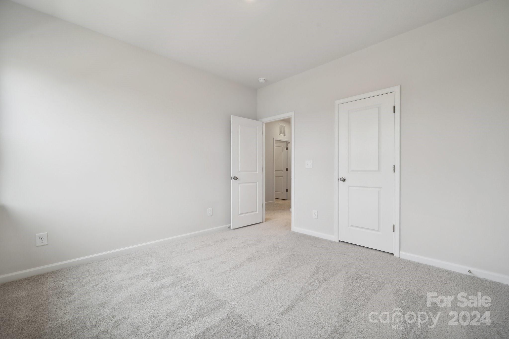 The Ridge at Sugar Creek - Residential