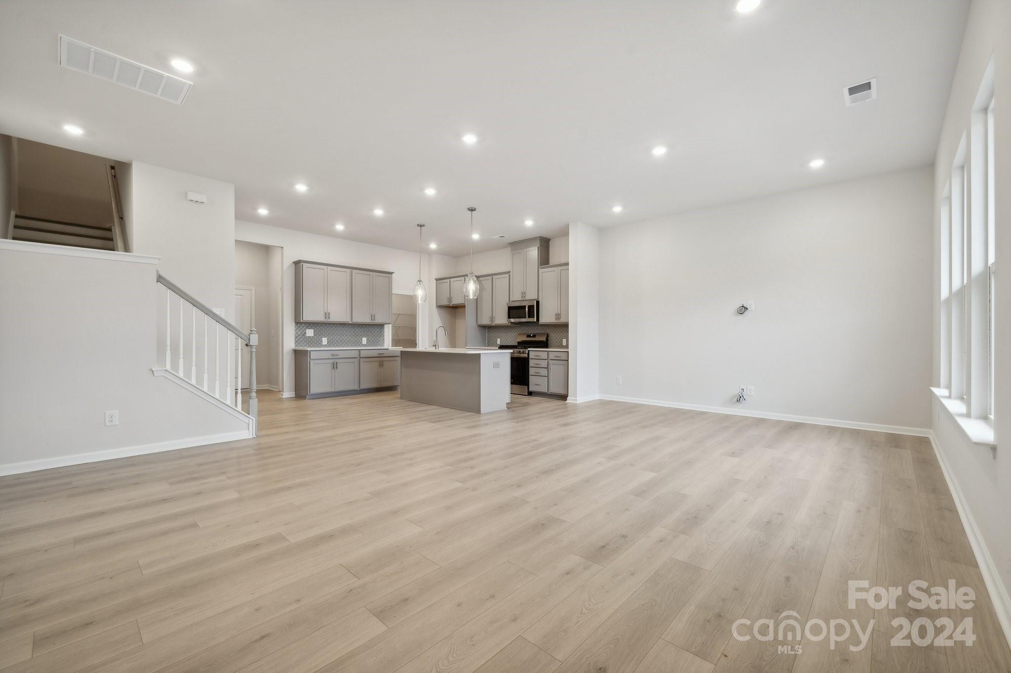 The Ridge at Sugar Creek - Residential