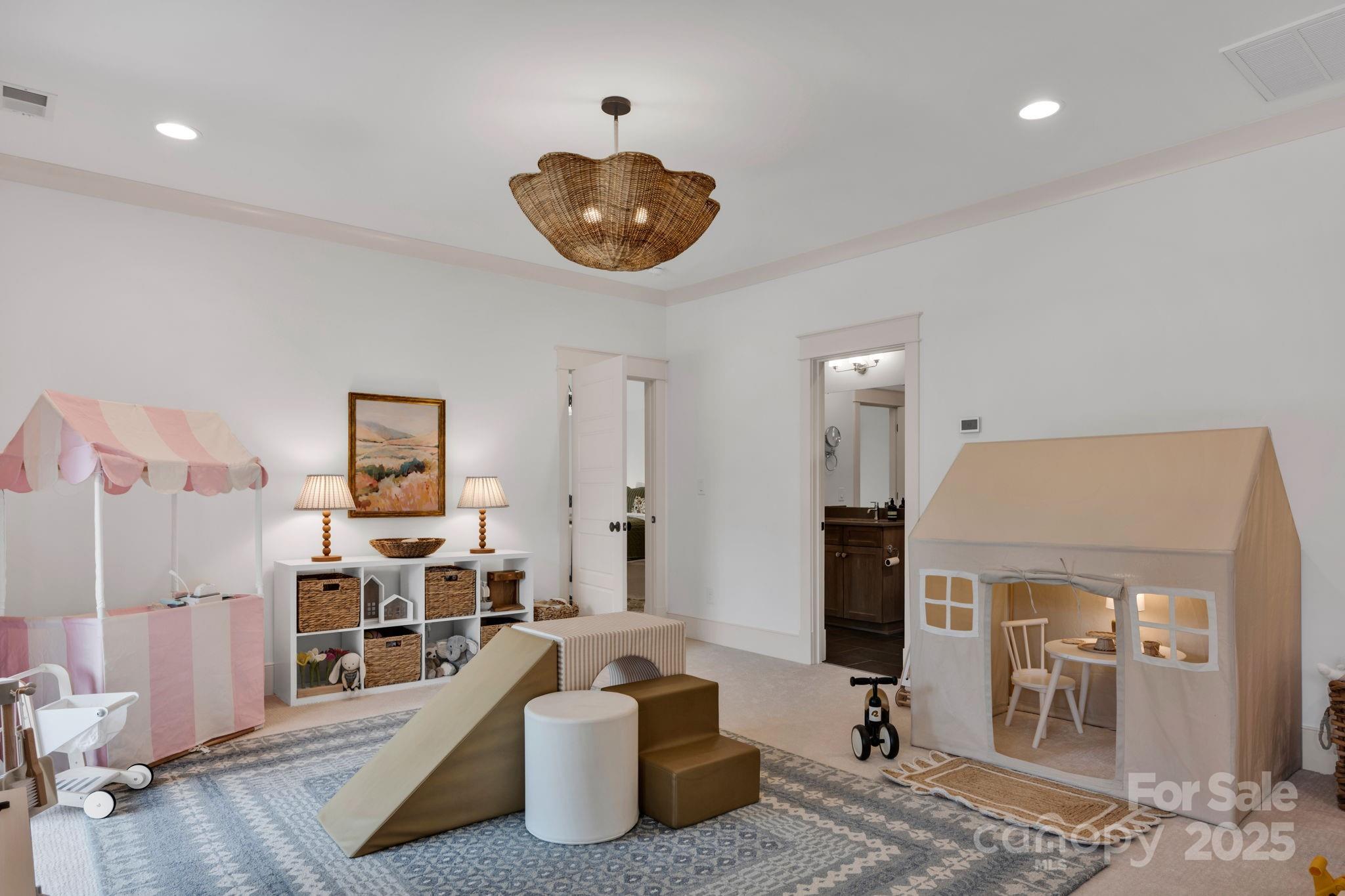 Narrow Passage - Residential