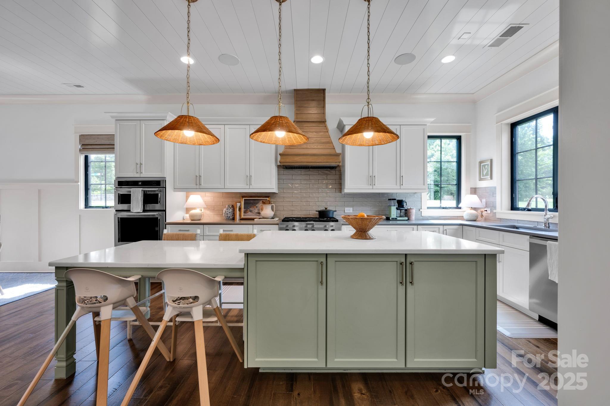 Narrow Passage - Residential