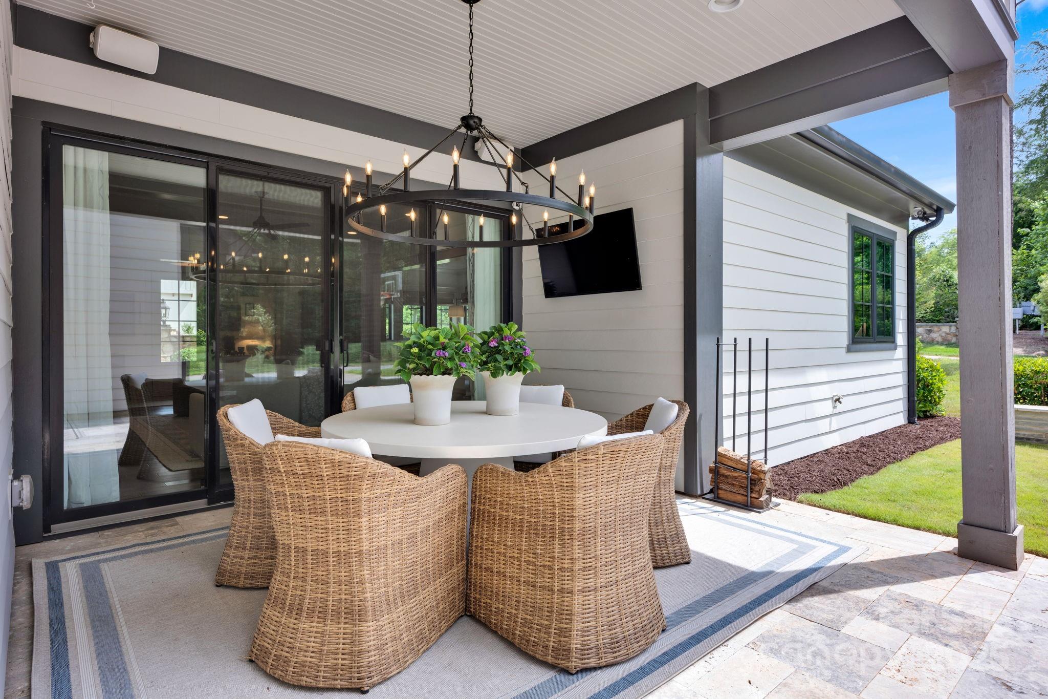 Narrow Passage - Residential