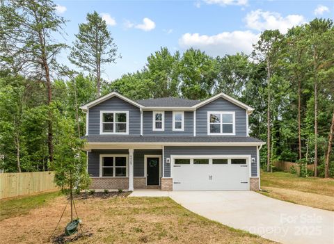 Photo of 258 Eden Circle, Pineville, NC 28134 (MLS # 4331421)