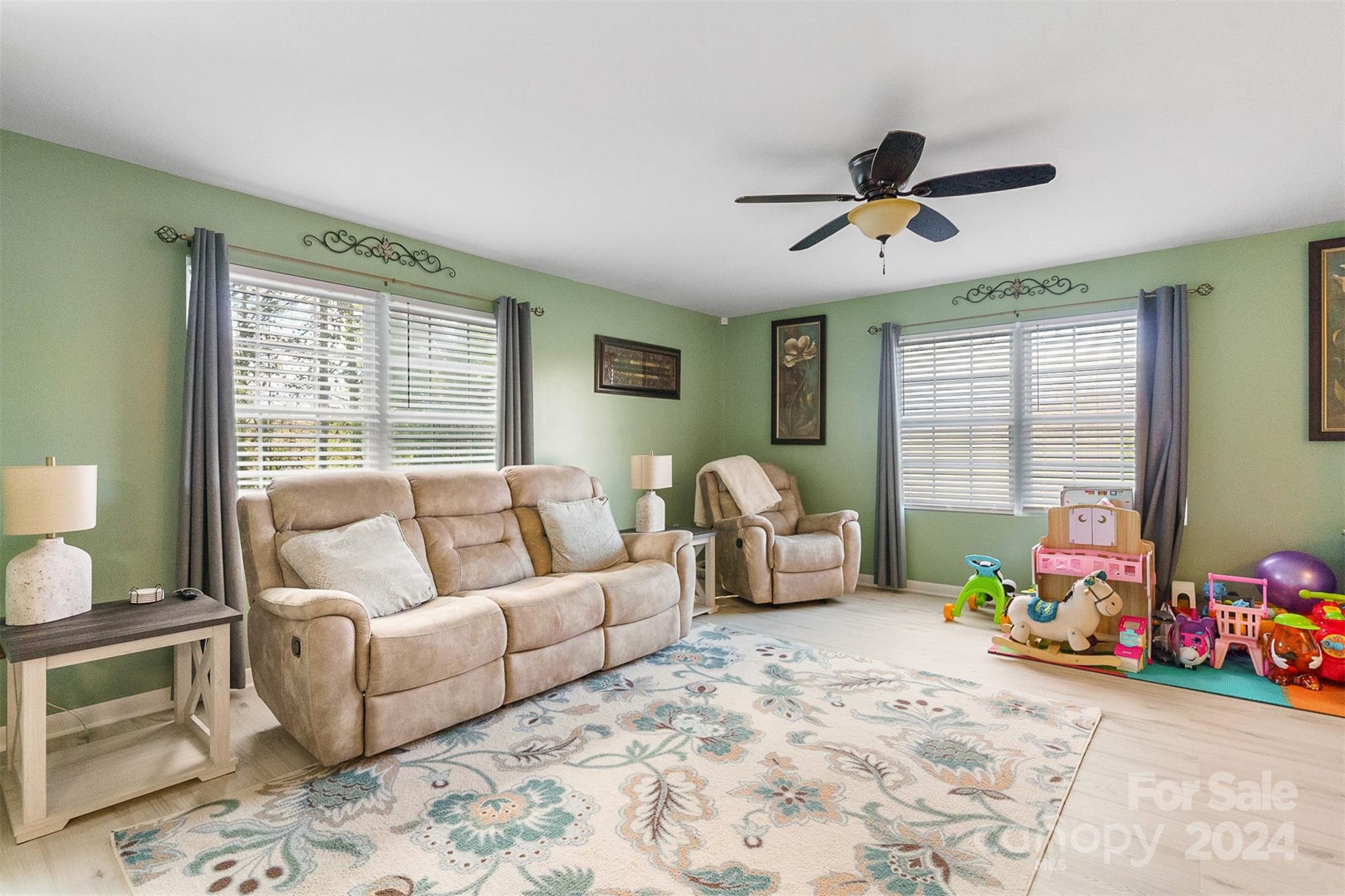 60 Hilltop View Drive