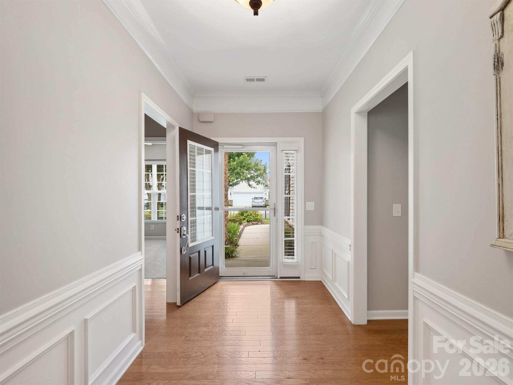 8077 Crater Lake Drive