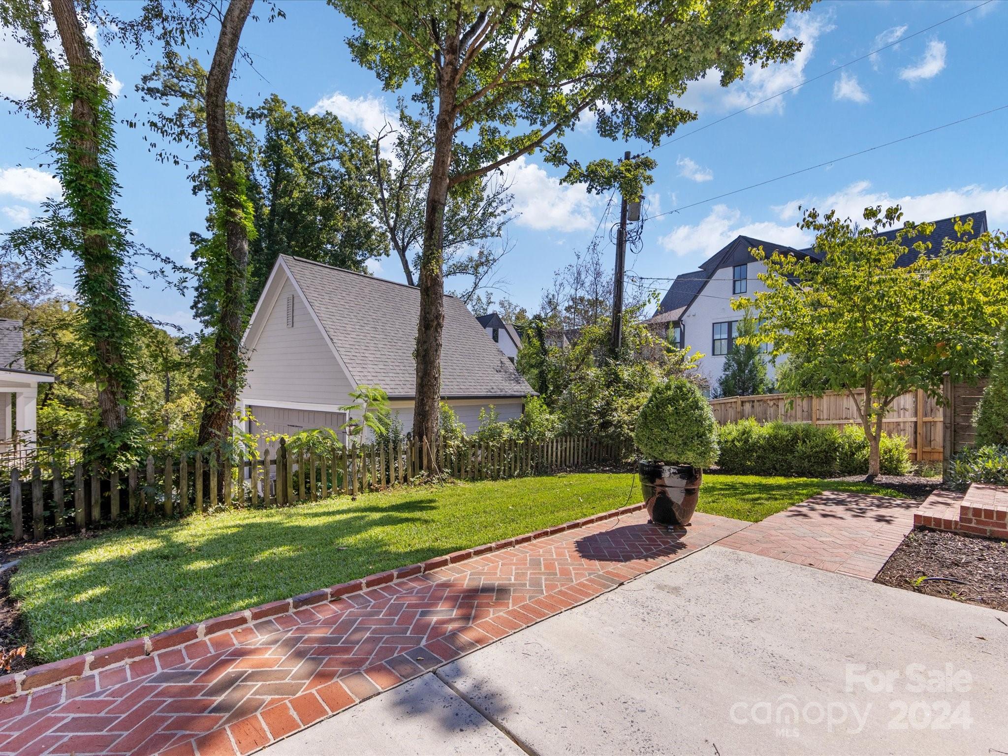 Myers Park - Residential