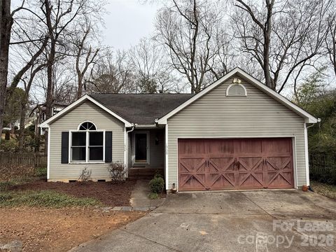 Photo of 1908 Thurmond Place, Charlotte, NC 28205 (MLS # 4346212)