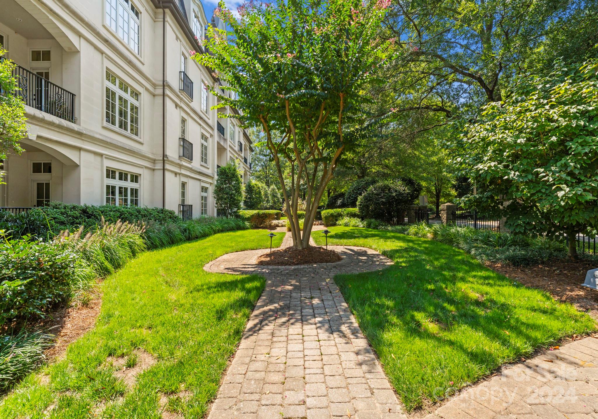 Myers Park - Residential