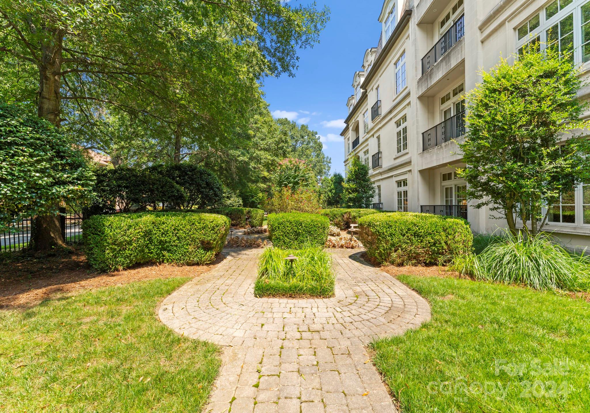 Myers Park - Residential