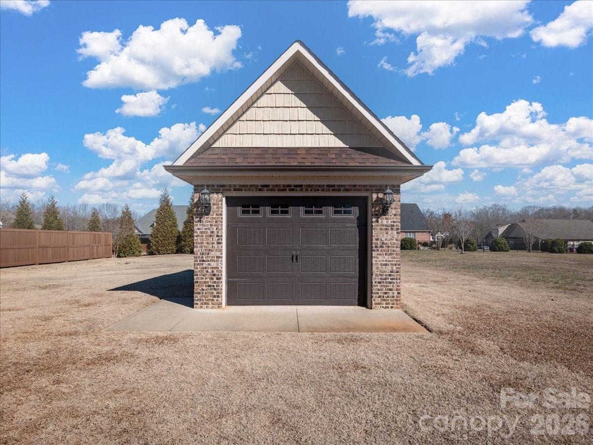 The Crossing at Cherokee National - Residential