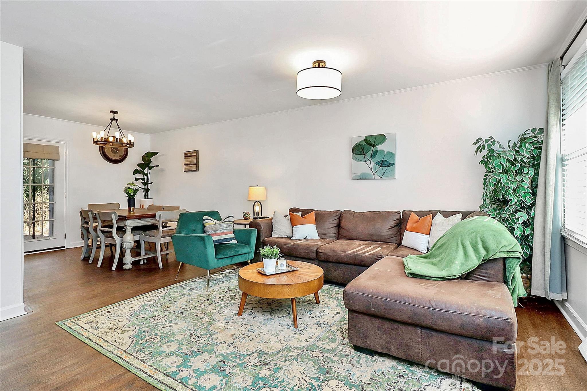 4321 Gillespie Court