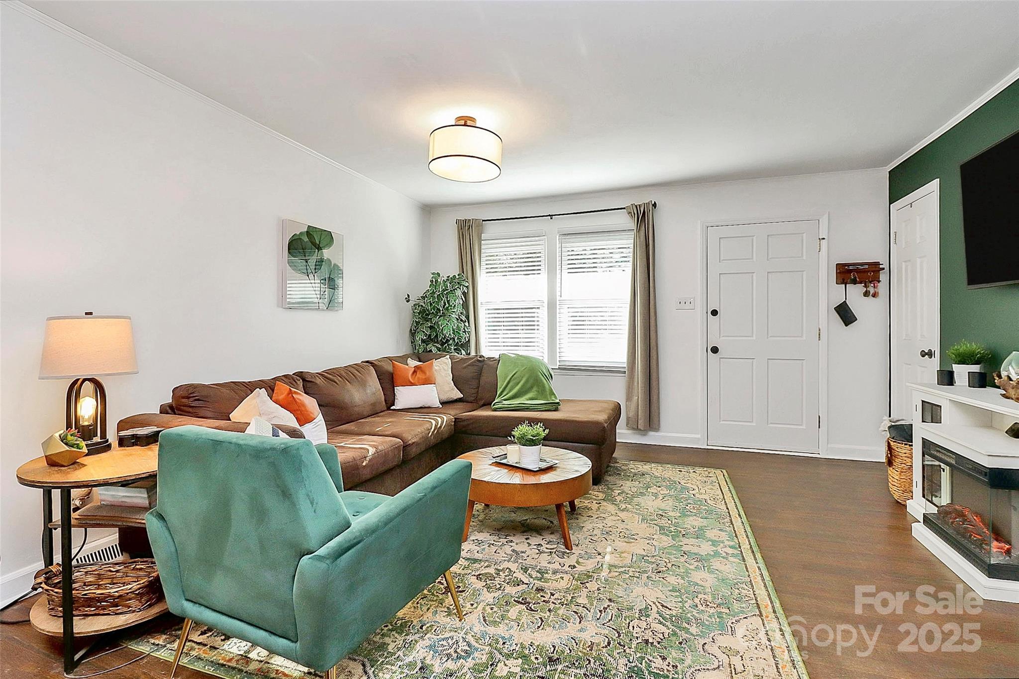 4321 Gillespie Court