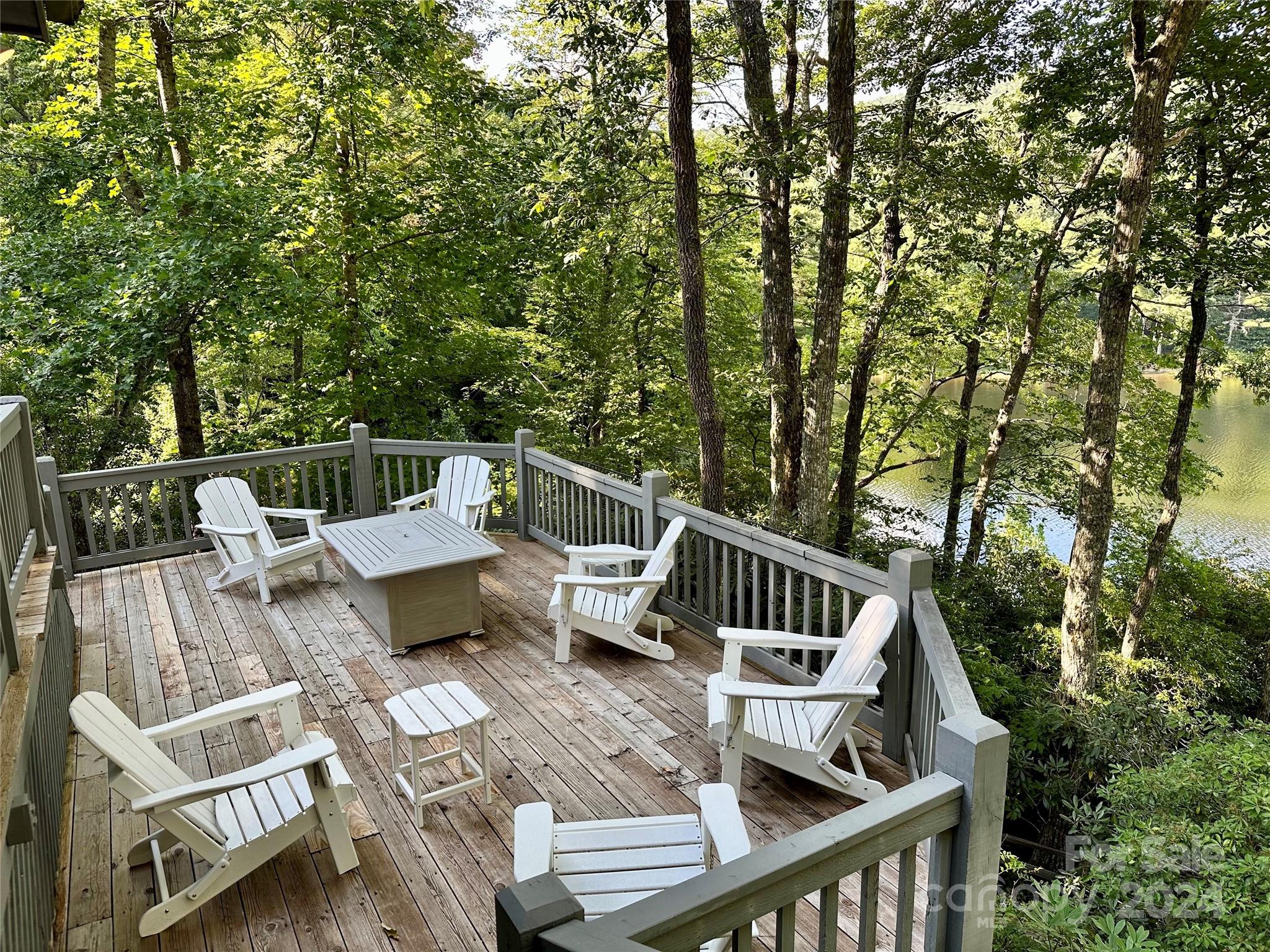 Lake Toxaway Estates - Residential