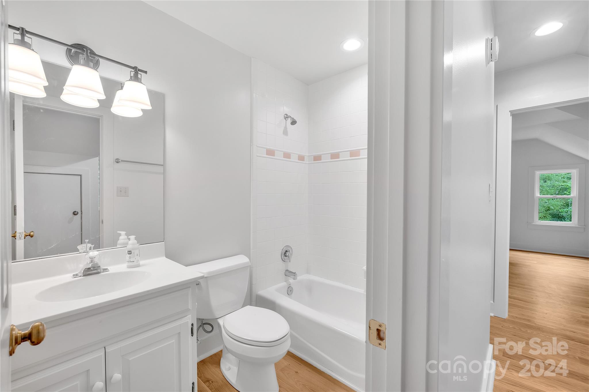 Lake Toxaway Estates - Residential