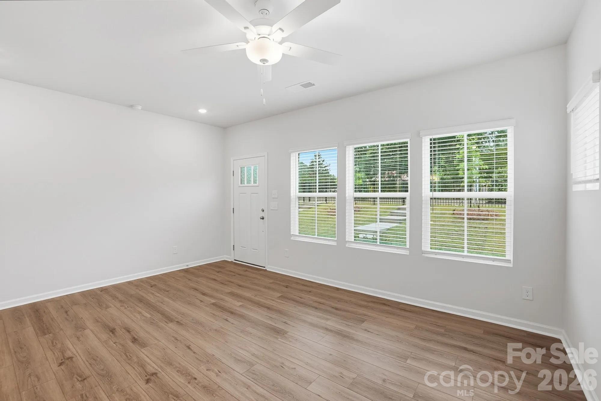 5853 Tuckaseegee Road 5
